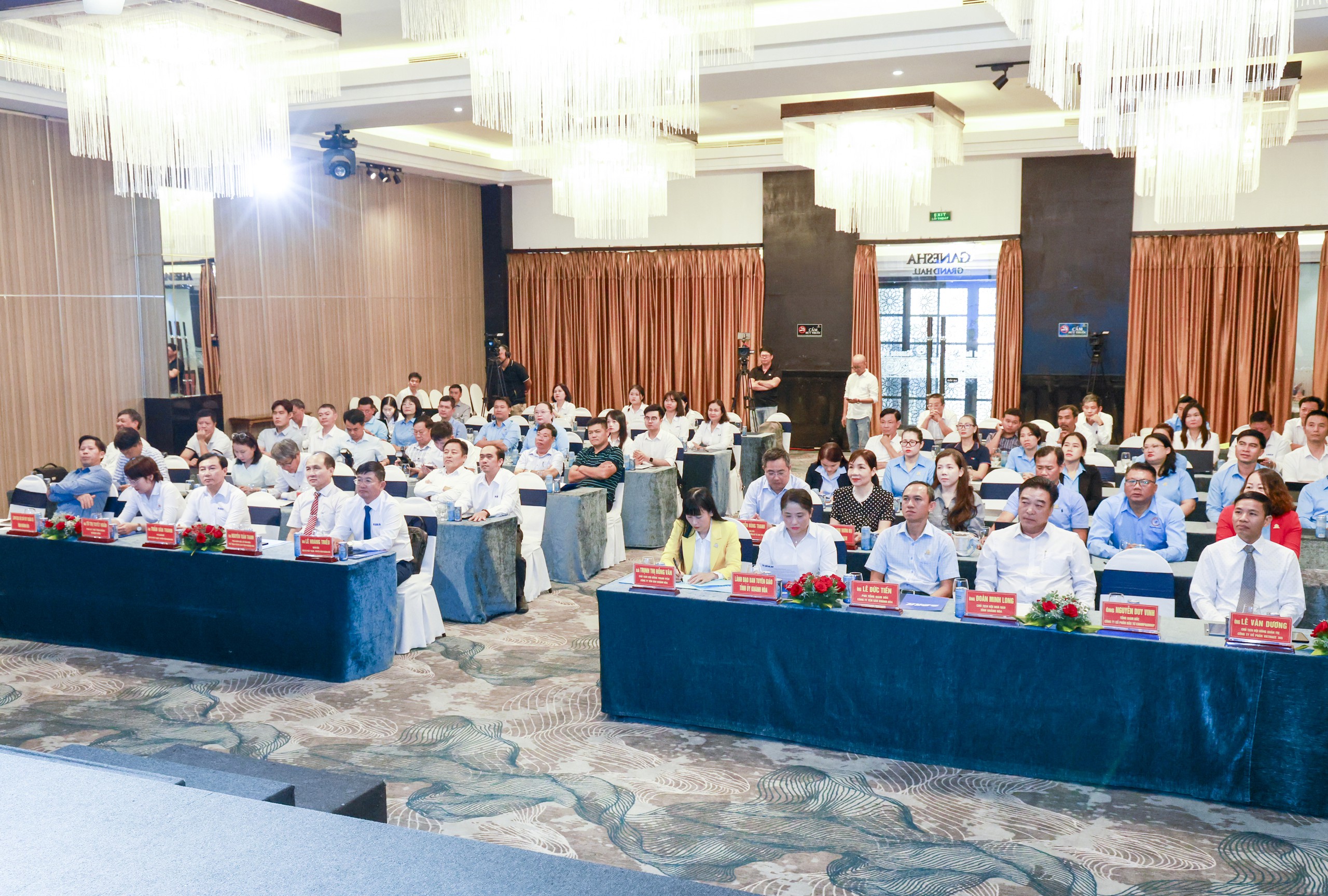 Giải chạy đ&ecirc;m Nha Trang Night Run 2026 thu h&uacute;t hơn 4.000 vận động vi&ecirc;n tham gia- Ảnh 2.