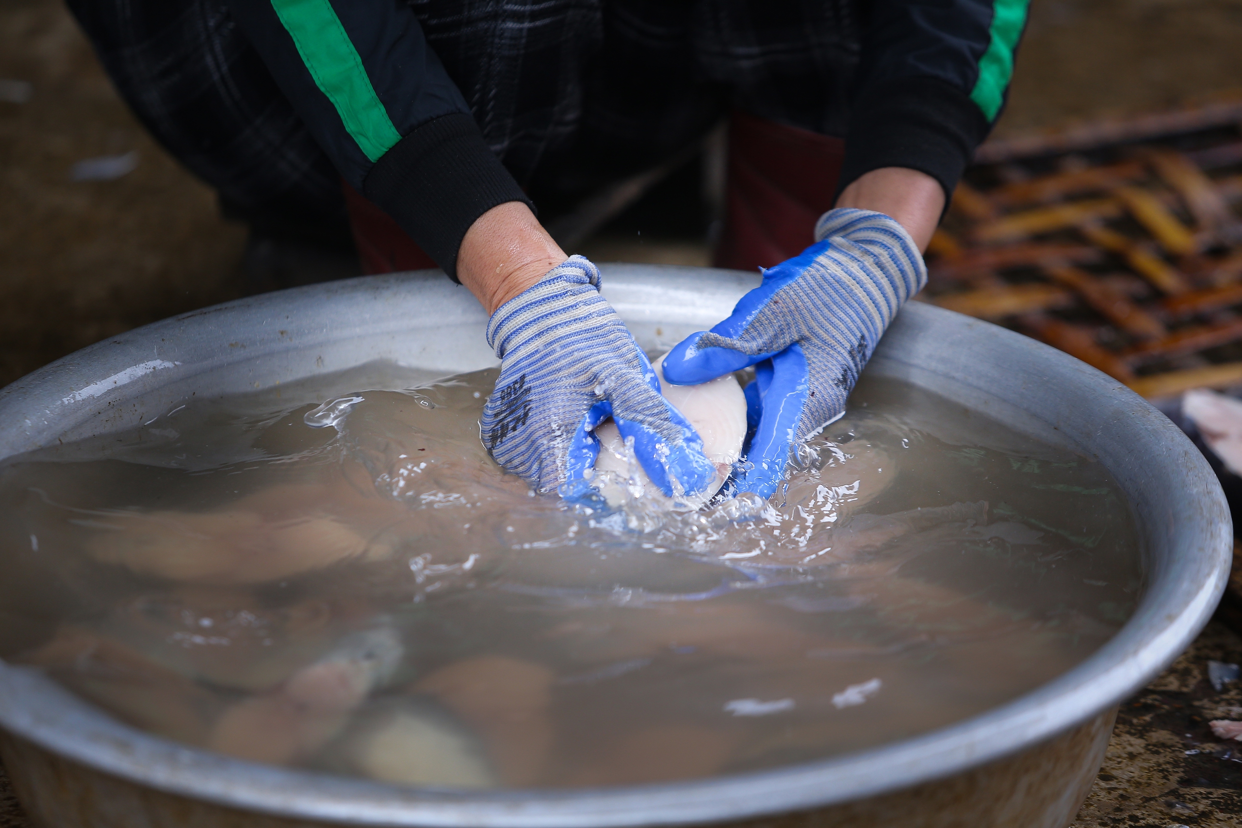 Nghệ An: Đỏ lửa bếp than, thơm nức l&agrave;ng c&aacute; nướng Trung Hậu ng&agrave;y gi&aacute;p Tết- Ảnh 8.