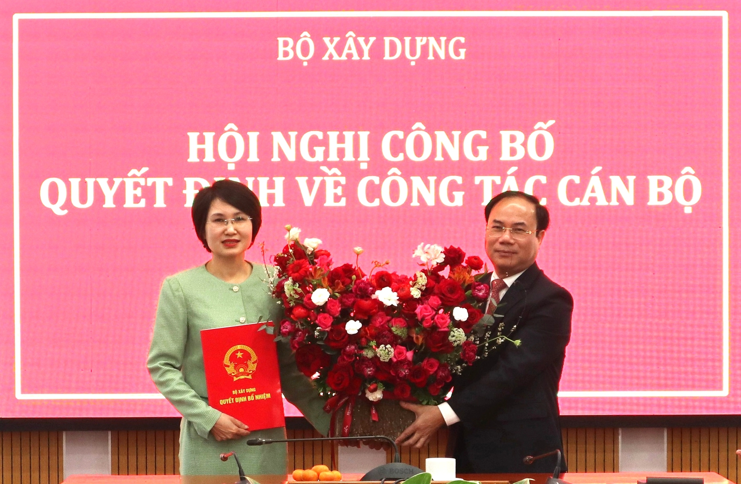 Bộ X&acirc;y dựng bổ nhiệm b&agrave; Đặng Thị Hải Yến l&agrave;m Vụ trưởng Vụ Ph&aacute;p chế- Ảnh 1.