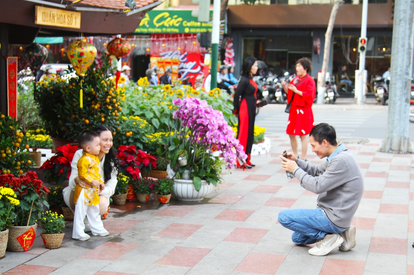 Qu&aacute;n hoa Hải Ph&ograve;ng: Rạng rỡ sắc xu&acirc;n xưa giữa l&ograve;ng đ&ocirc; thị hiện đại- Ảnh 4.