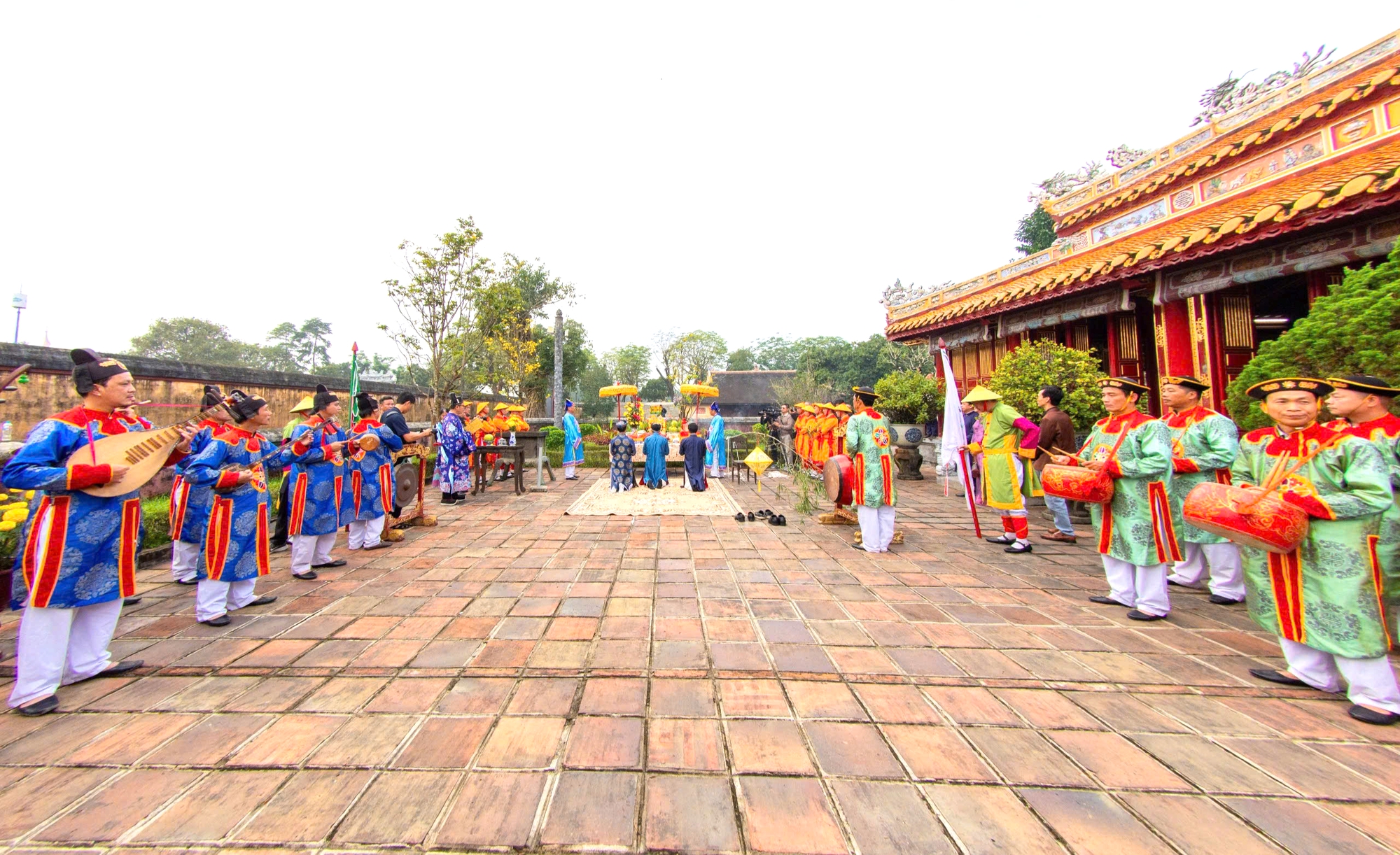 Hoàng cung Huế tái hiện nghi lễ dựng nêu đón tết Nguyên đán Bính Ngọ 2026- Ảnh 5. Hoàng cung Huế tái hiện nghi lễ dựng nêu đón tết Nguyên đán Bính Ngọ 2026- Ảnh 5.