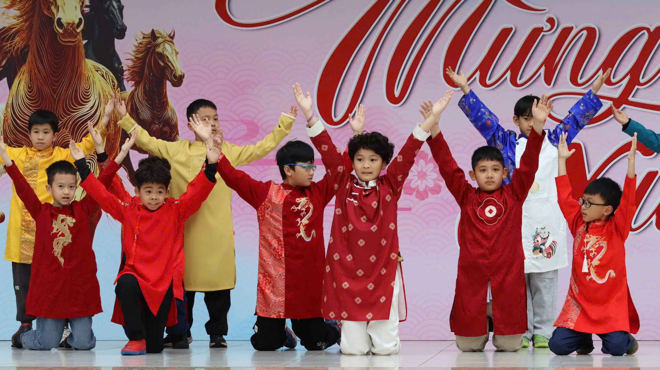 Hội chợ Xuân gắn kết: Tết cổ truyền và những trải nghiệm học đường- Ảnh 6. Hội chợ Xuân gắn kết: Tết cổ truyền và những trải nghiệm học đường- Ảnh 6.