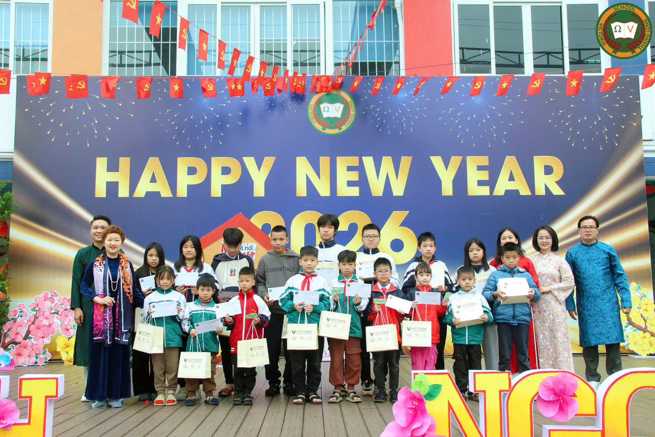 Hội chợ Xuân gắn kết: Tết cổ truyền và những trải nghiệm học đường- Ảnh 9. Hội chợ Xuân gắn kết: Tết cổ truyền và những trải nghiệm học đường- Ảnh 9.