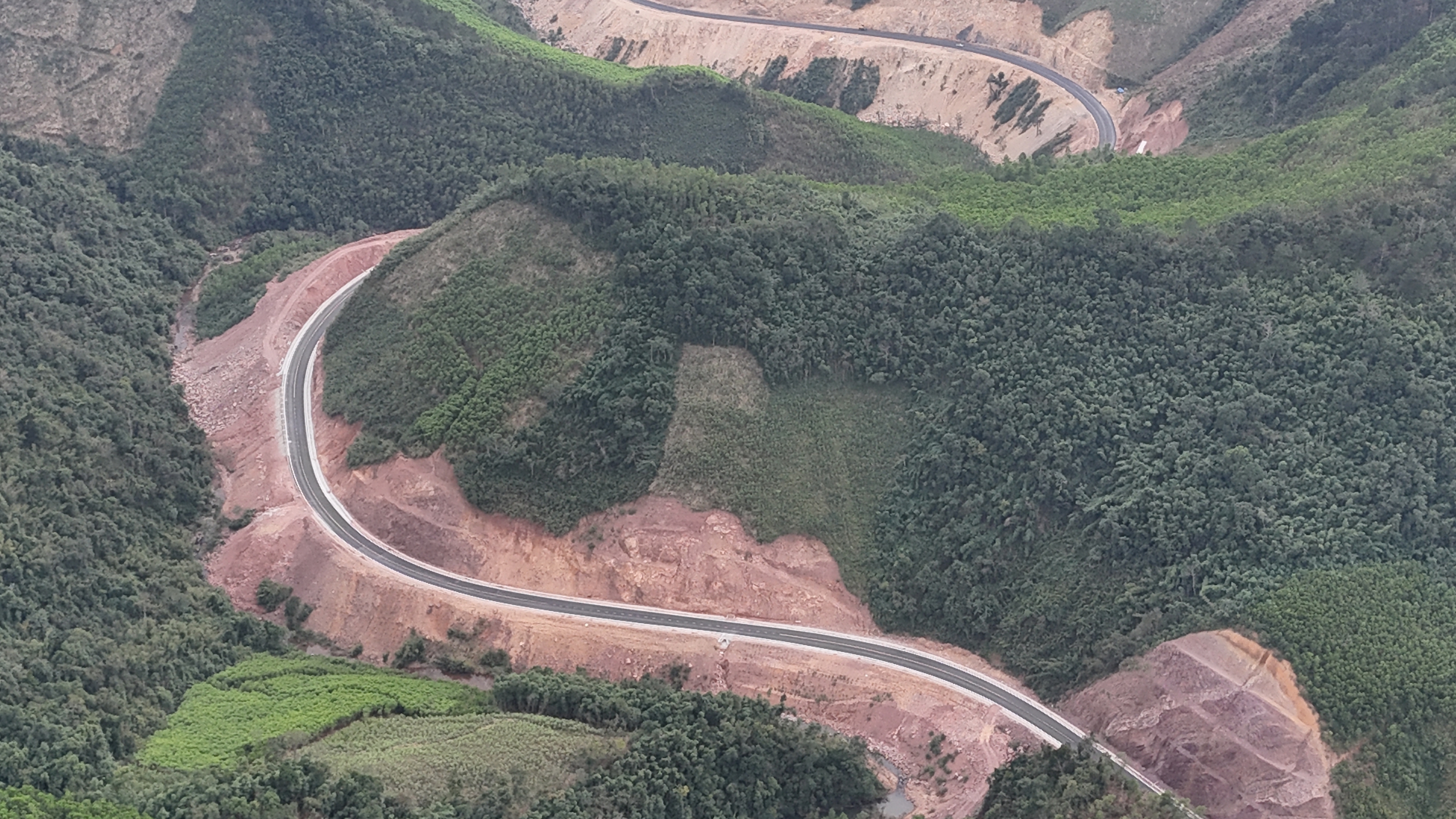 Đường trăm tỷ nối Lạng Sơn với Quảng Ninh ra sao sau hơn hai năm thi c&ocirc;ng?- Ảnh 9.