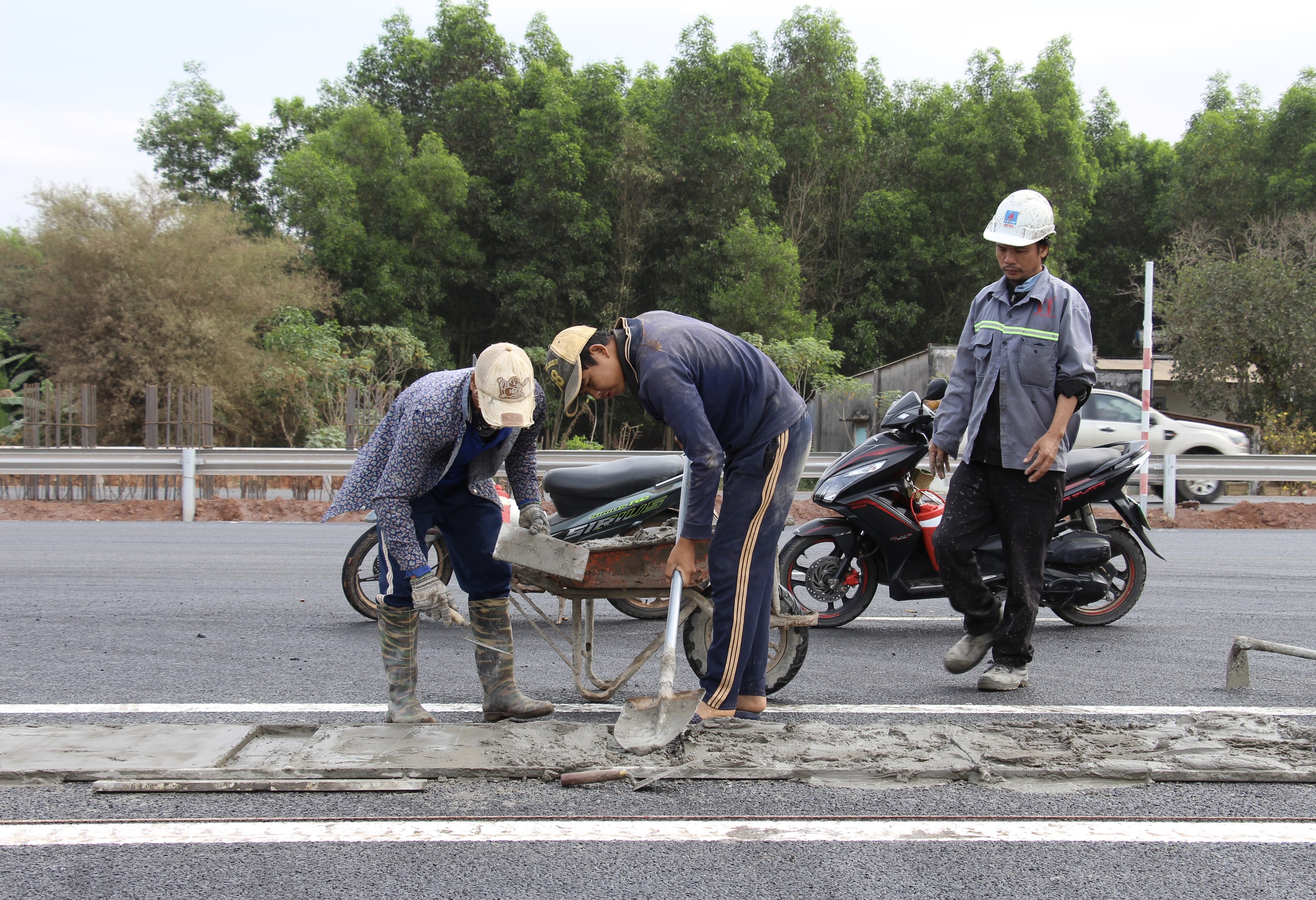Lắp đặt hệ thống thu phí không dừng phục vụ khai thác cao tốc Biên Hòa - Vũng Tàu- Ảnh 11. Lắp đặt hệ thống thu phí không dừng phục vụ khai thác cao tốc Biên Hòa - Vũng Tàu- Ảnh 11.