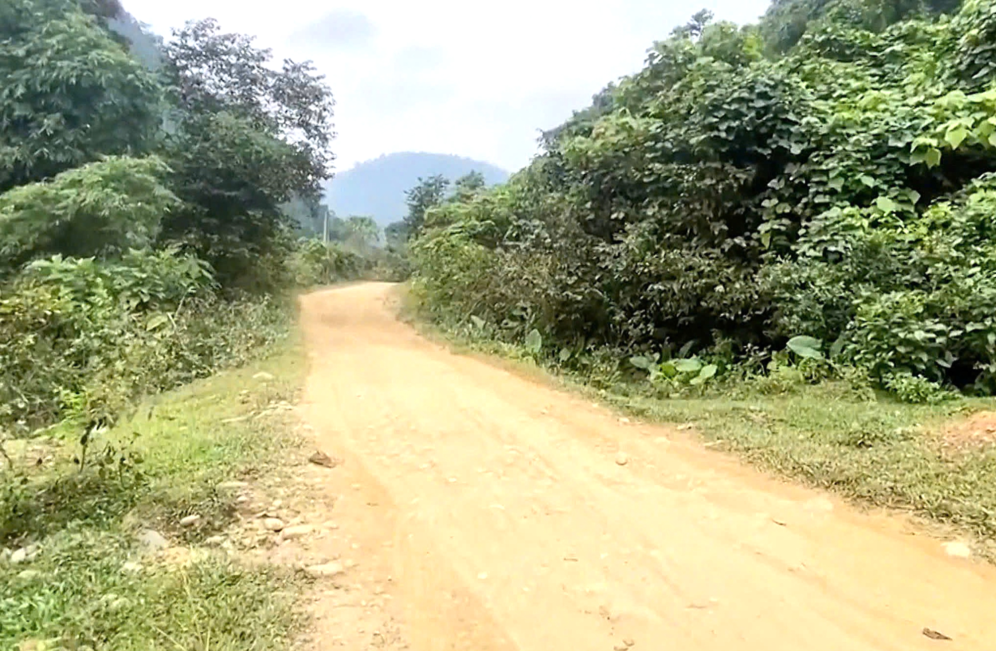 Nghệ An: Đẩy nhanh tiến độ các dự án giao thông theo chương trình mục tiêu quốc gia- Ảnh 6. Nghệ An: Đẩy nhanh tiến độ các dự án giao thông theo chương trình mục tiêu quốc gia- Ảnh 6.