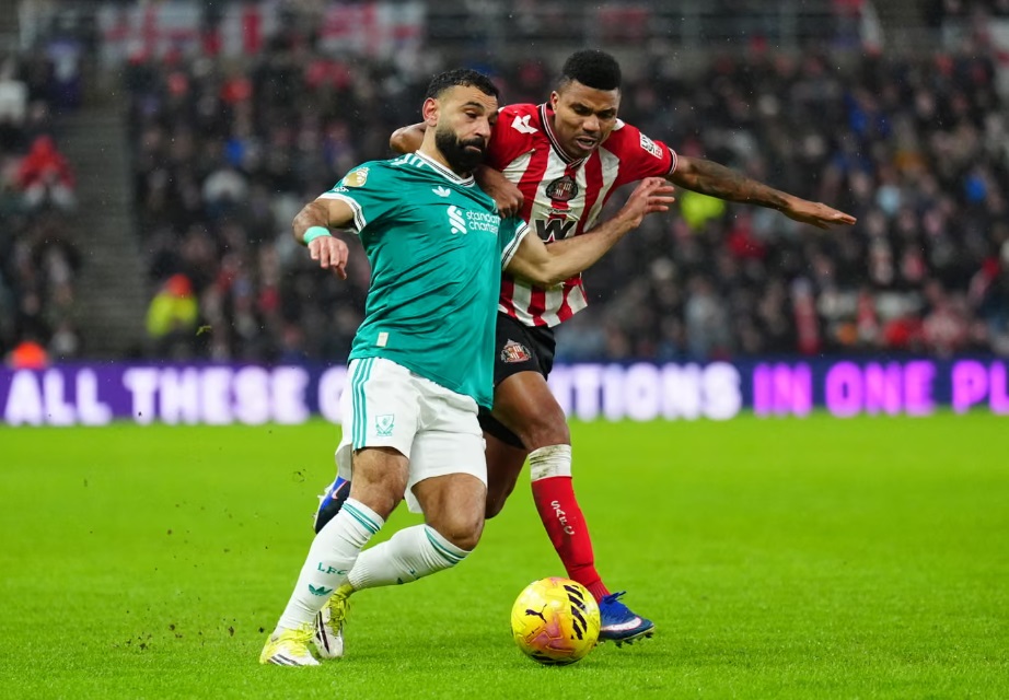 Van Dijk lập c&ocirc;ng, Liverpool thắng tối thiểu Sunderland- Ảnh 1.