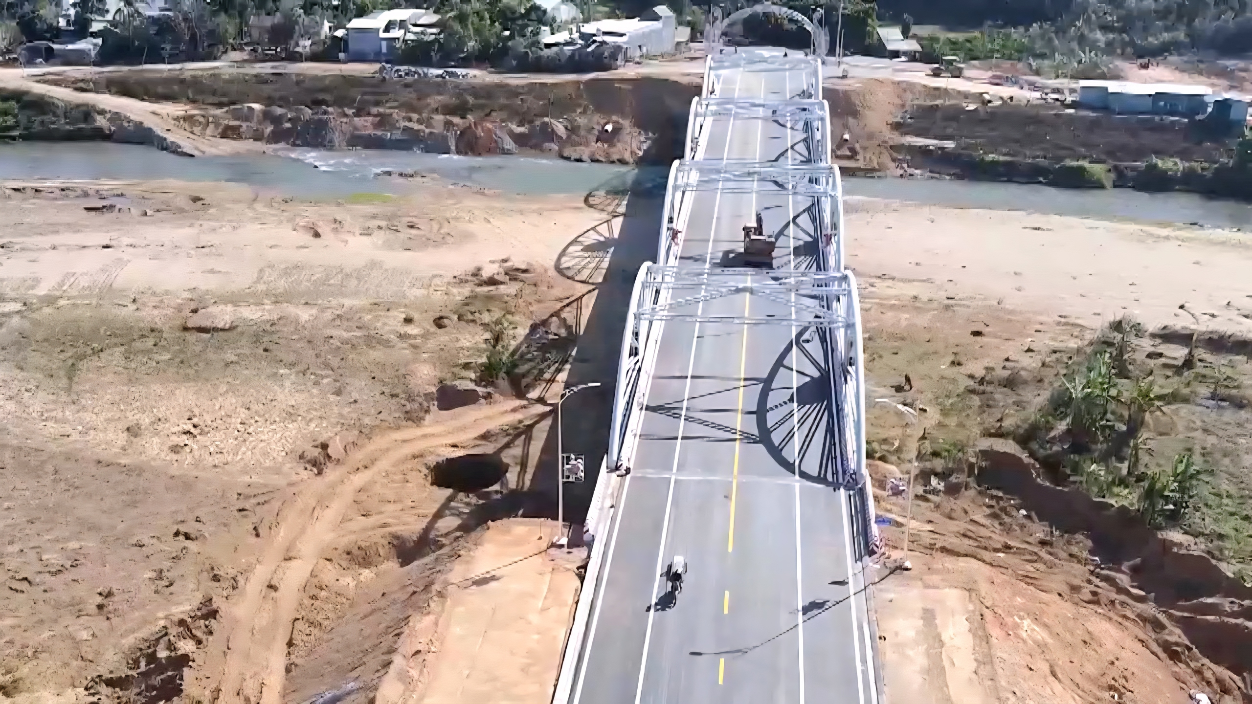 Quảng Ng&atilde;i: Cầu 86 tỷ đồng bắc qua s&ocirc;ng P&ocirc; K&ocirc; th&ocirc;ng xe, phục vụ người d&acirc;n đi lại dịp Tết- Ảnh 9.