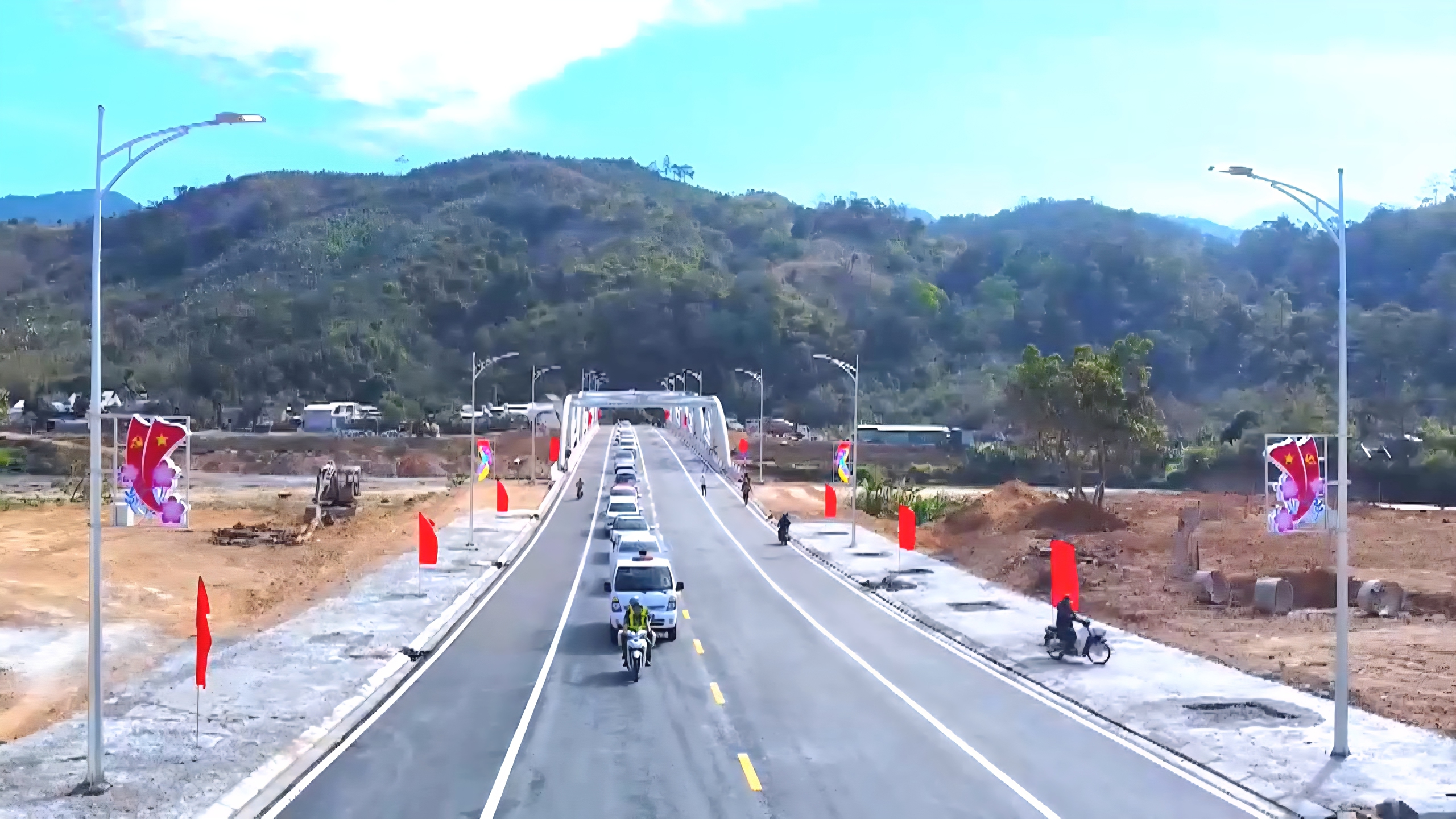 Quảng Ng&atilde;i: Cầu 86 tỷ đồng bắc qua s&ocirc;ng P&ocirc; K&ocirc; th&ocirc;ng xe, phục vụ người d&acirc;n đi lại dịp Tết- Ảnh 5.