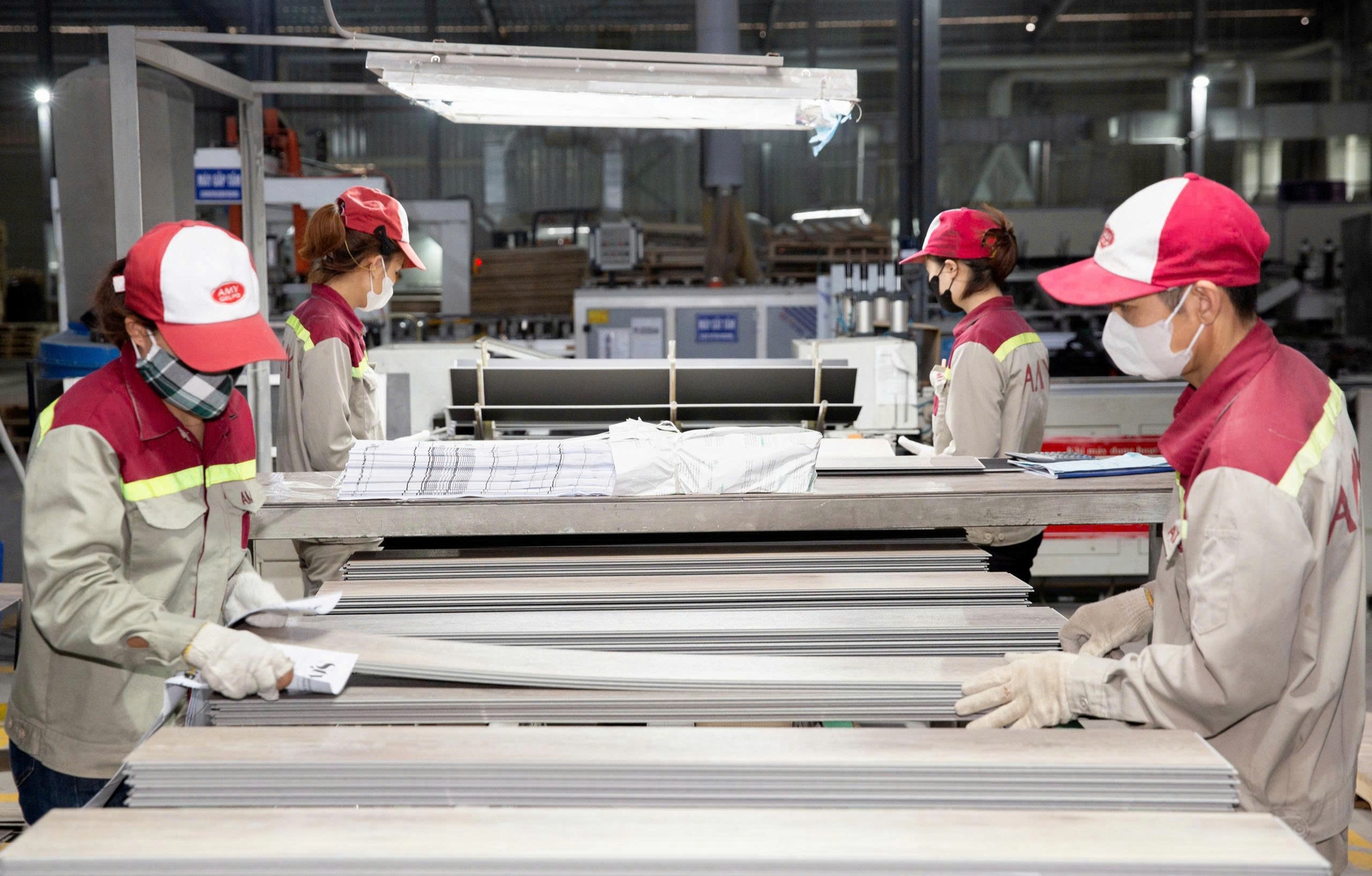 Ban Bí thư: Nghiên cứu ban hành luật về quản lý, phát triển vật liệu xây dựng- Ảnh 2. Ban Bí thư: Nghiên cứu ban hành luật về quản lý, phát triển vật liệu xây dựng- Ảnh 2.