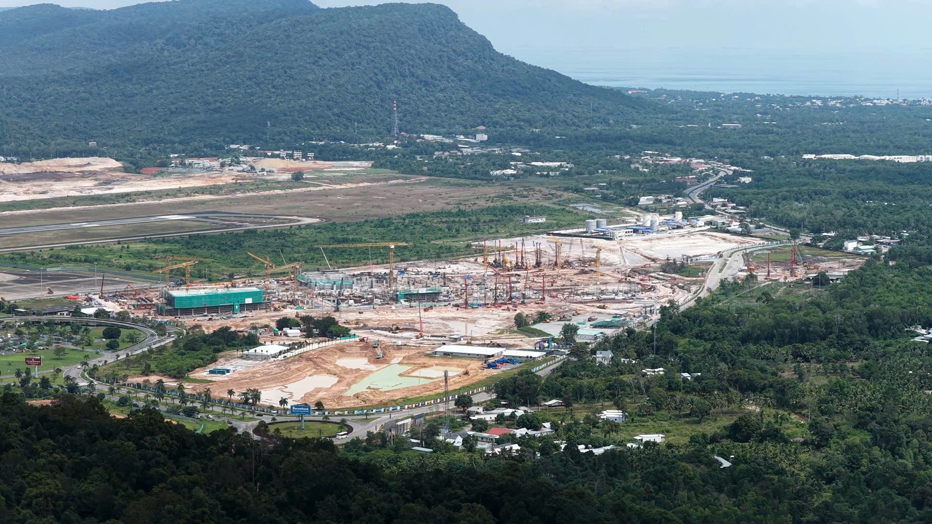 2.600 nh&acirc;n sự l&agrave;m xuy&ecirc;n Tết, 3 dự &aacute;n APEC tại Ph&uacute; Quốc đẩy nhanh tiến độ- Ảnh 3.