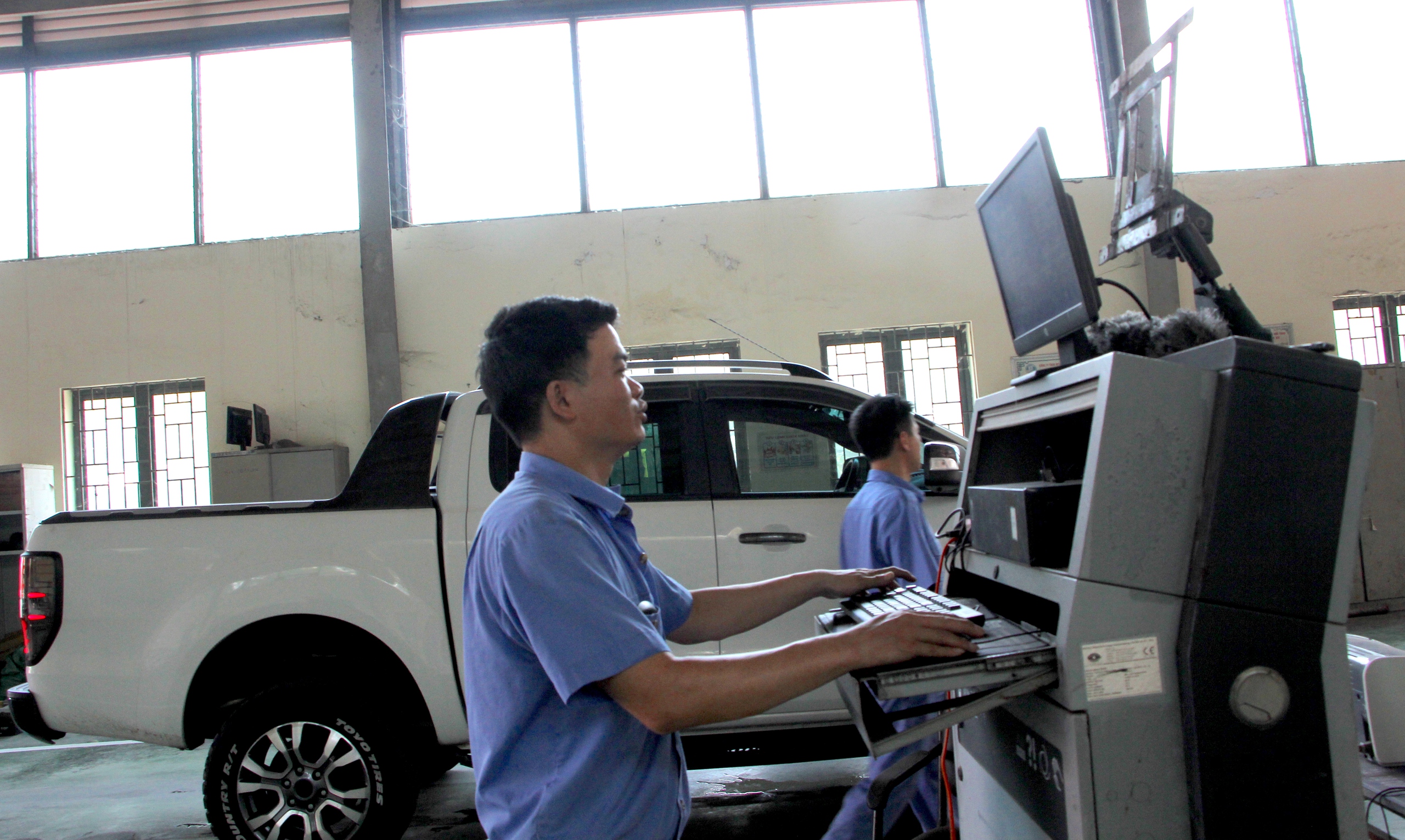 Siết kiểm định khí thải ô tô lưu hành từ 1/3, chủ xe cần lưu ý gì?- Ảnh 2. Siết kiểm định khí thải ô tô lưu hành từ 1/3, chủ xe cần lưu ý gì?- Ảnh 2.