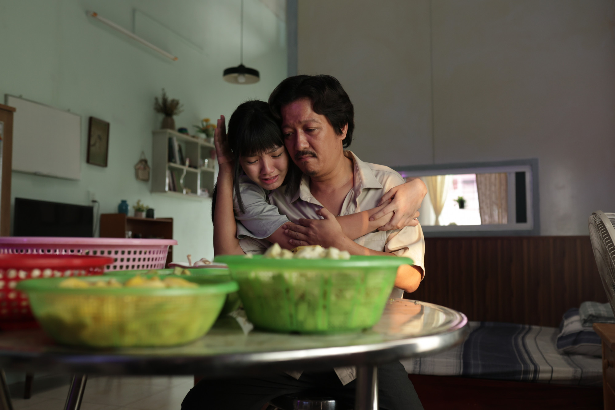 Phim Việt &ldquo;đại chiến&rdquo; ph&ograve;ng v&eacute; Tết B&iacute;nh Ngọ: Trấn Th&agrave;nh, Trường Giang đối đầu- Ảnh 1.