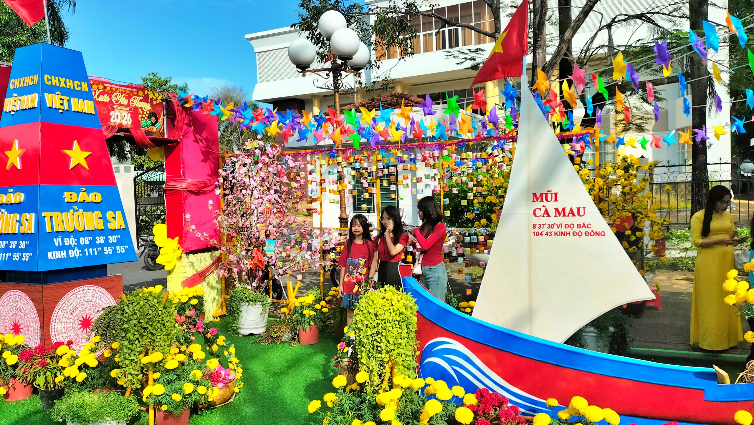 Rộn r&agrave;ng "Xu&acirc;n đổi mới - Tết vươn m&igrave;nh" 2026 ở xứ c&ocirc;ng tử Bạc Li&ecirc;u- Ảnh 6.