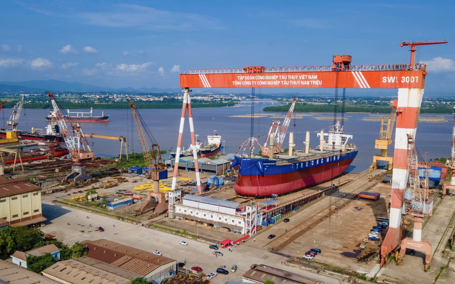 Ban Thường vụ Đảng ủy Bộ Xây dựng quyết liệt chỉ đạo nhiệm vụ chính trị tháng 3/2026- Ảnh 3. Bộ Xây dựng đẩy mạnh đơn giản hóa thủ tục hành chính, tăng sự chủ động cho doanh nghiệp