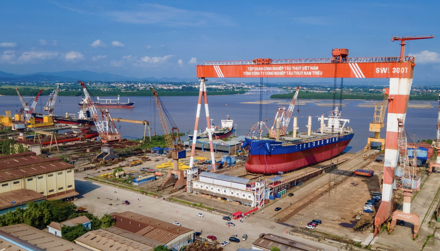 Bộ X&acirc;y dựng đẩy mạnh đơn giản h&oacute;a thủ tục h&agrave;nh ch&iacute;nh, tăng sự chủ động cho doanh nghiệp- Ảnh 2.