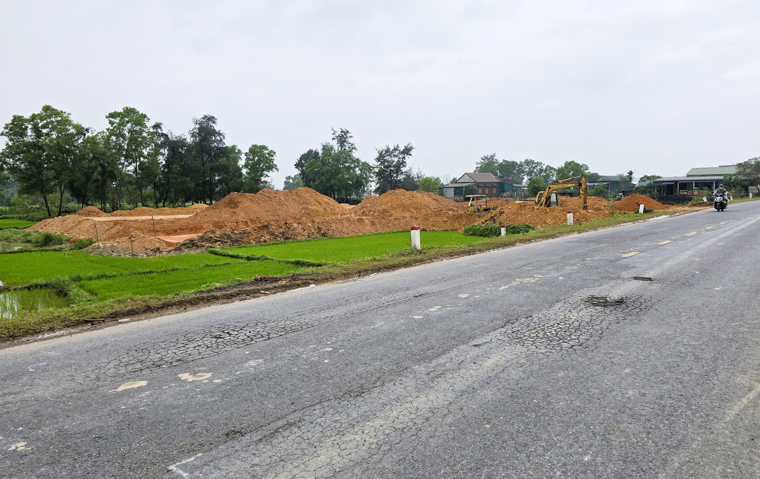 Các khu tái định cư dự án Cảng hàng không Quảng Trị đang triển khai thế nào?- Ảnh 6. Các khu tái định cư dự án Cảng hàng không Quảng Trị đang triển khai thế nào?- Ảnh 6.