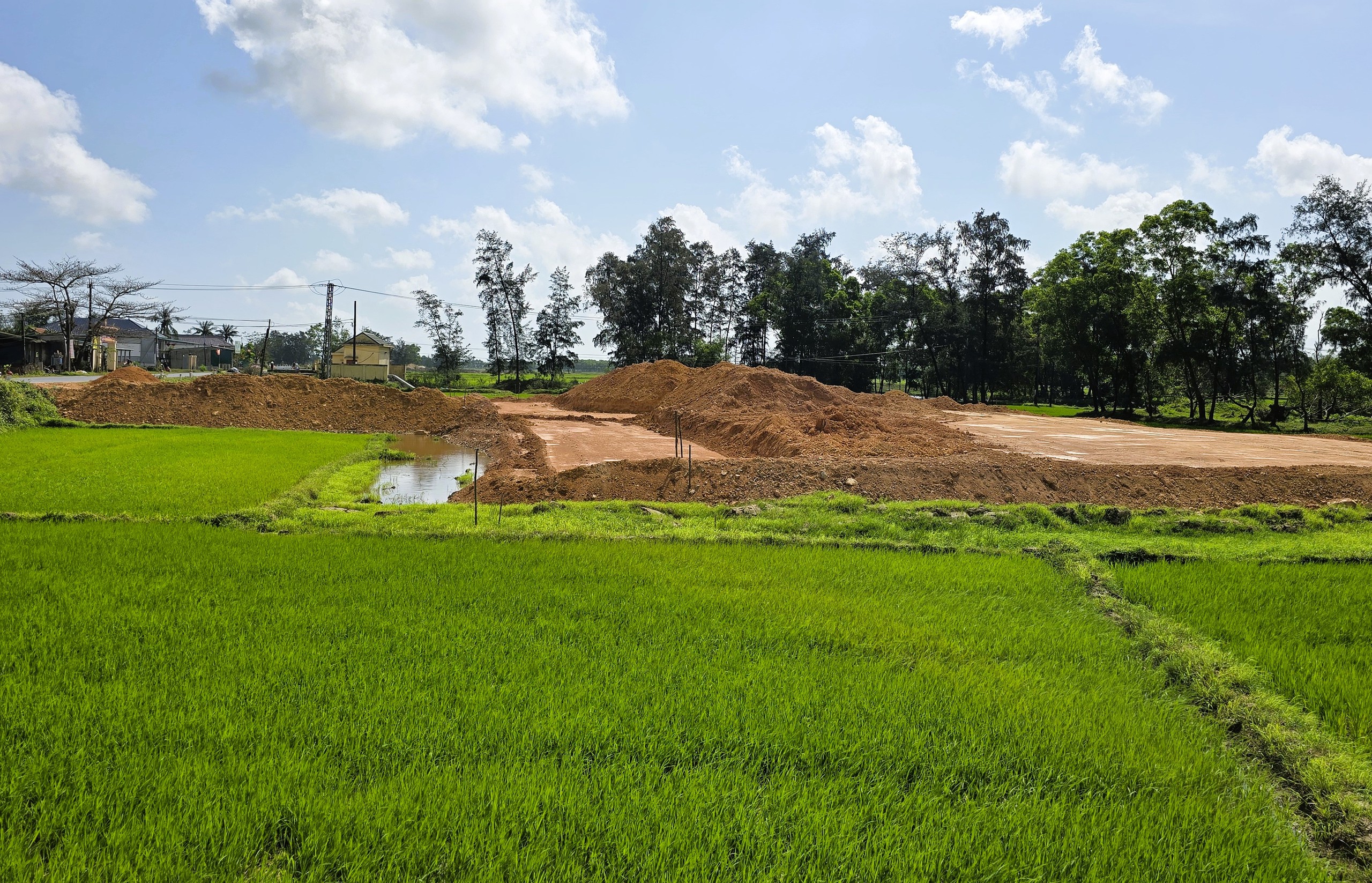 Các khu tái định cư dự án Cảng hàng không Quảng Trị đang triển khai thế nào?- Ảnh 7. Các khu tái định cư dự án Cảng hàng không Quảng Trị đang triển khai thế nào?- Ảnh 7.