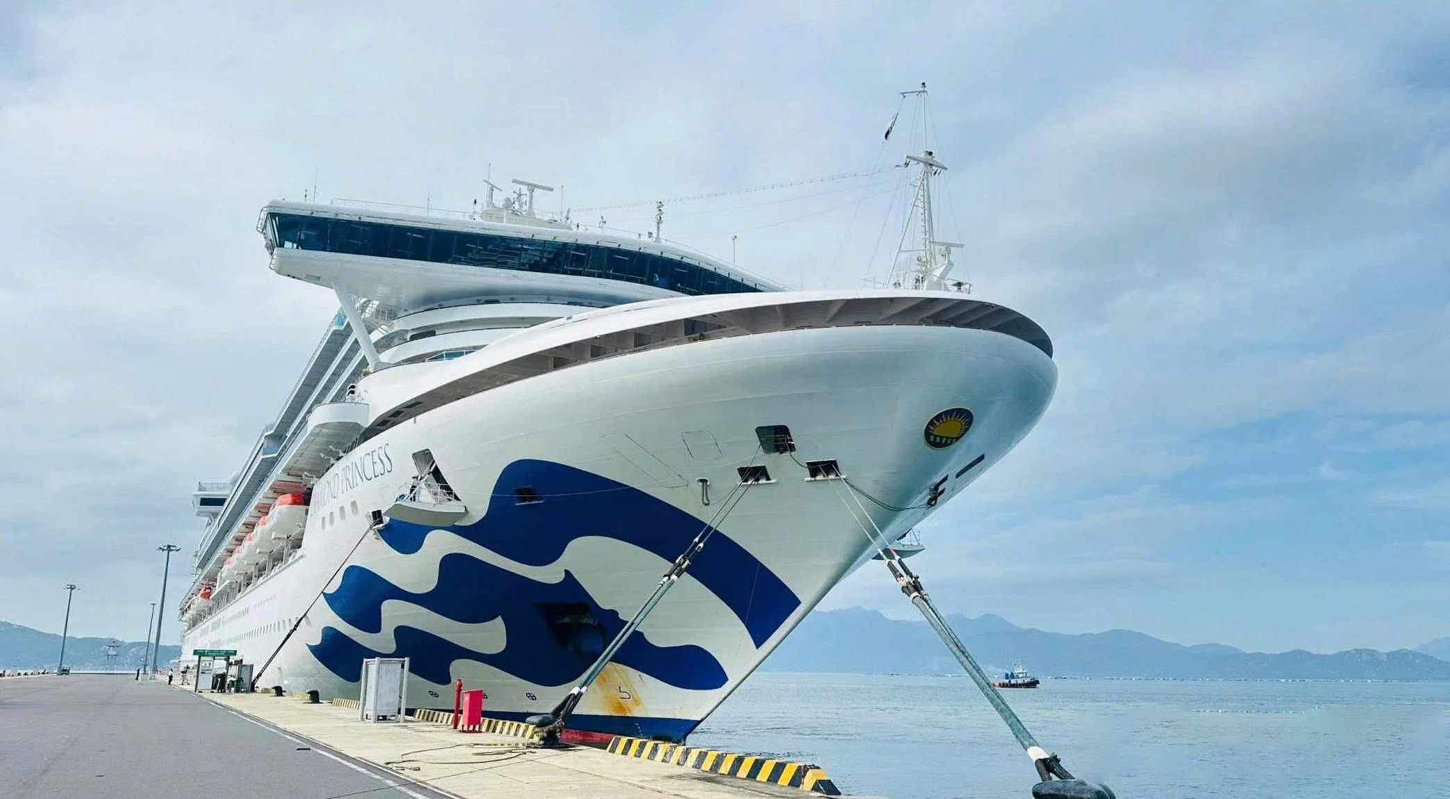 Kh&aacute;nh H&ograve;a đ&oacute;n 2.500 du kh&aacute;ch t&agrave;u biển quốc tế trong ng&agrave;y cận Tết- Ảnh 1.