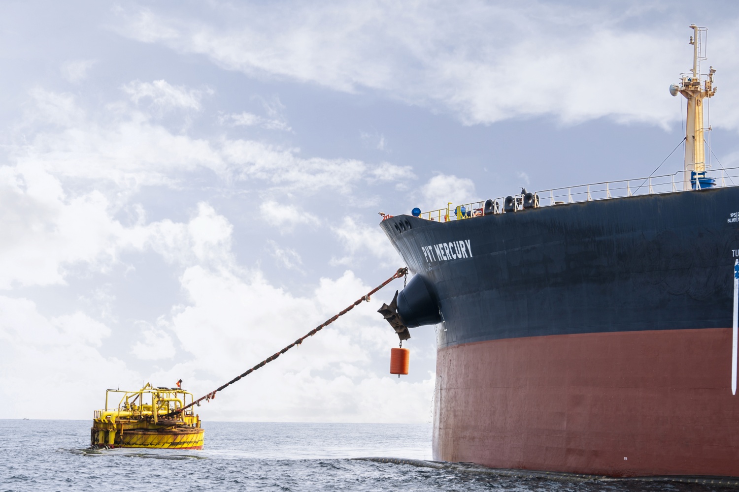 Chủ động sản xuất, đảm bảo nguồn cung xăng dầu dịp Tết- Ảnh 1.