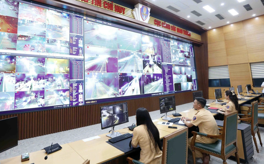 Ứng dụng c&ocirc;ng nghệ: Ch&igrave;a kh&oacute;a gi&uacute;p chuyển từ &ldquo;n&eacute; phạt&rdquo; sang &ldquo;tự gi&aacute;c tu&acirc;n thủ&rdquo;- Ảnh 2.