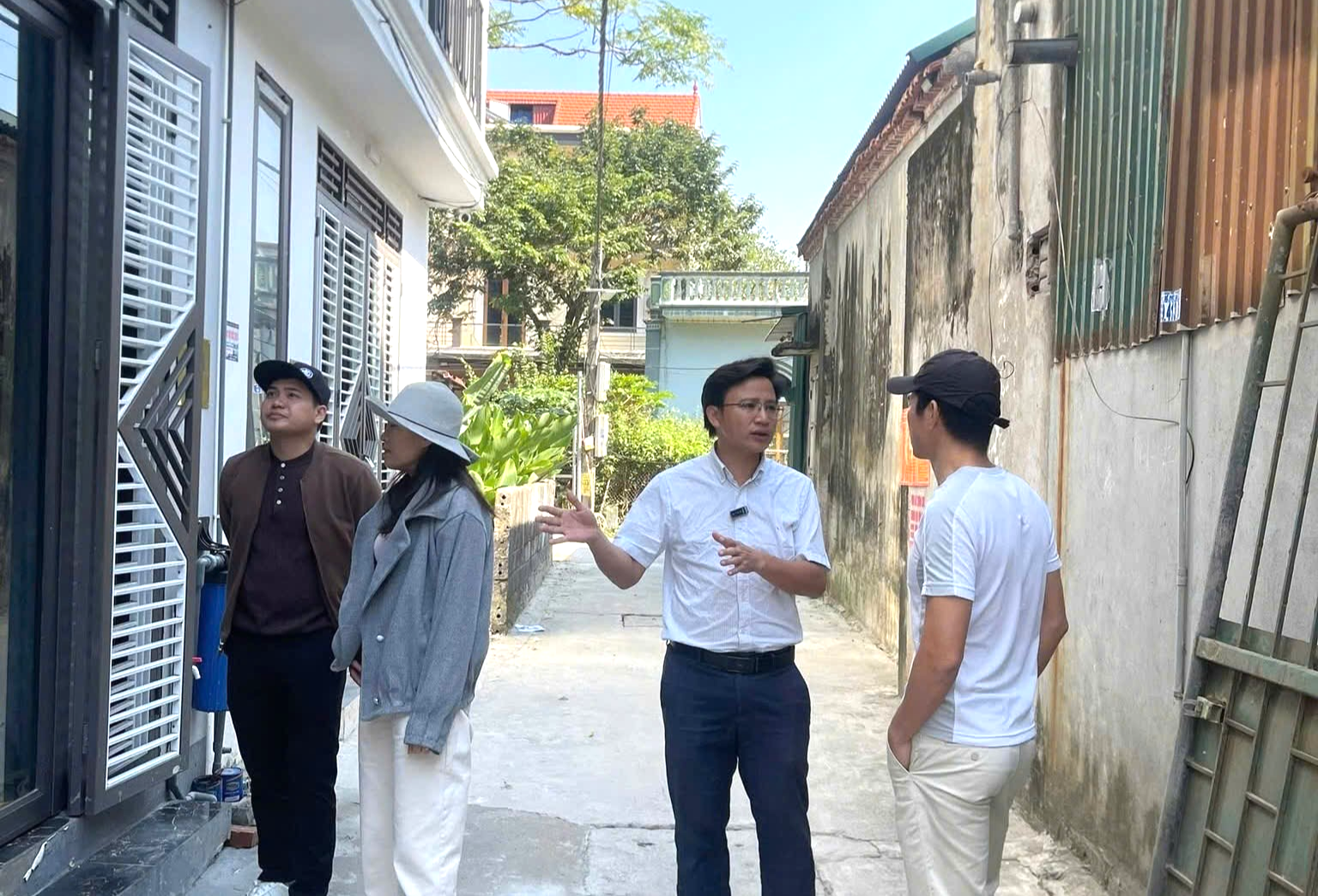 Nh&agrave; đầu tư bất động sản trước thềm năm mới: Thận trọng thay cho hưng phấn- Ảnh 1.