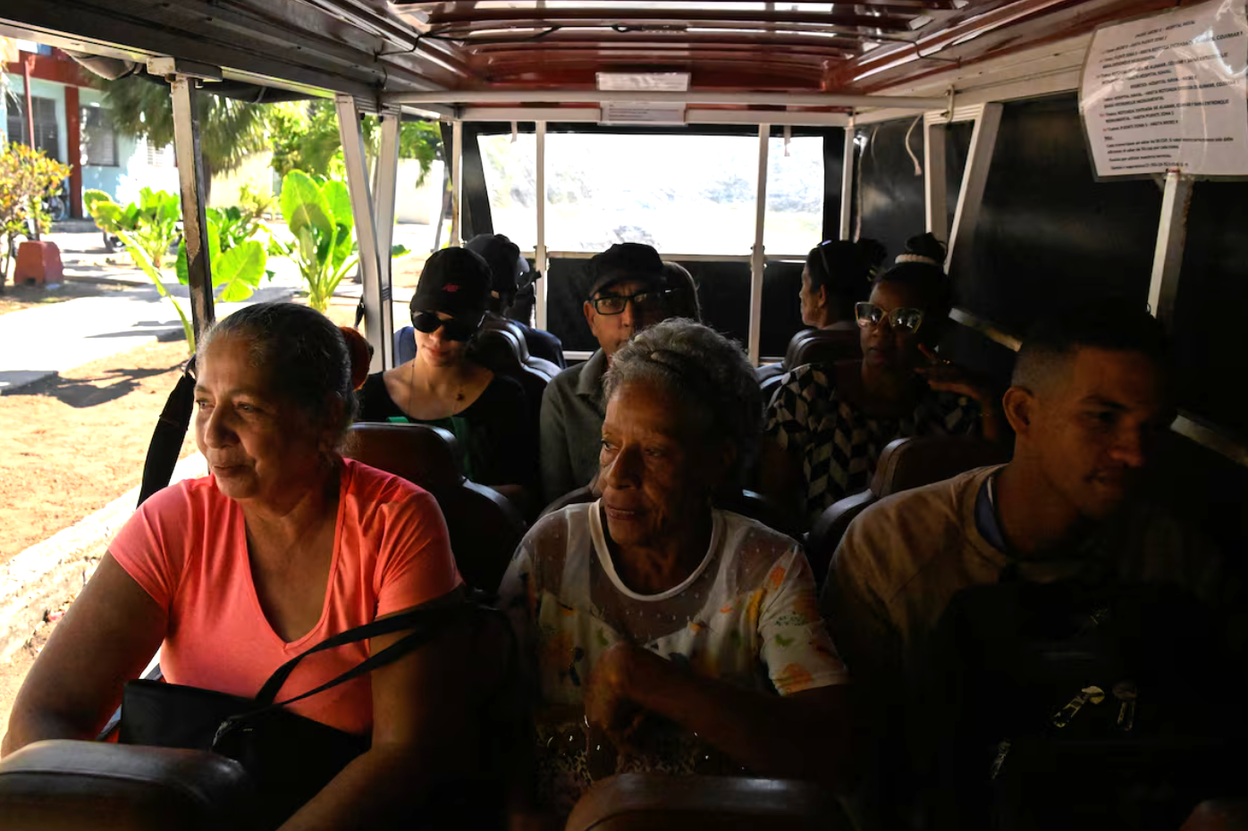 Người dân Cuba chuyển sang xe điện trong bối cảnh khủng hoảng xăng dầu- Ảnh 1. Người dân Cuba chuyển sang xe điện trong bối cảnh khủng hoảng xăng dầu- Ảnh 1.