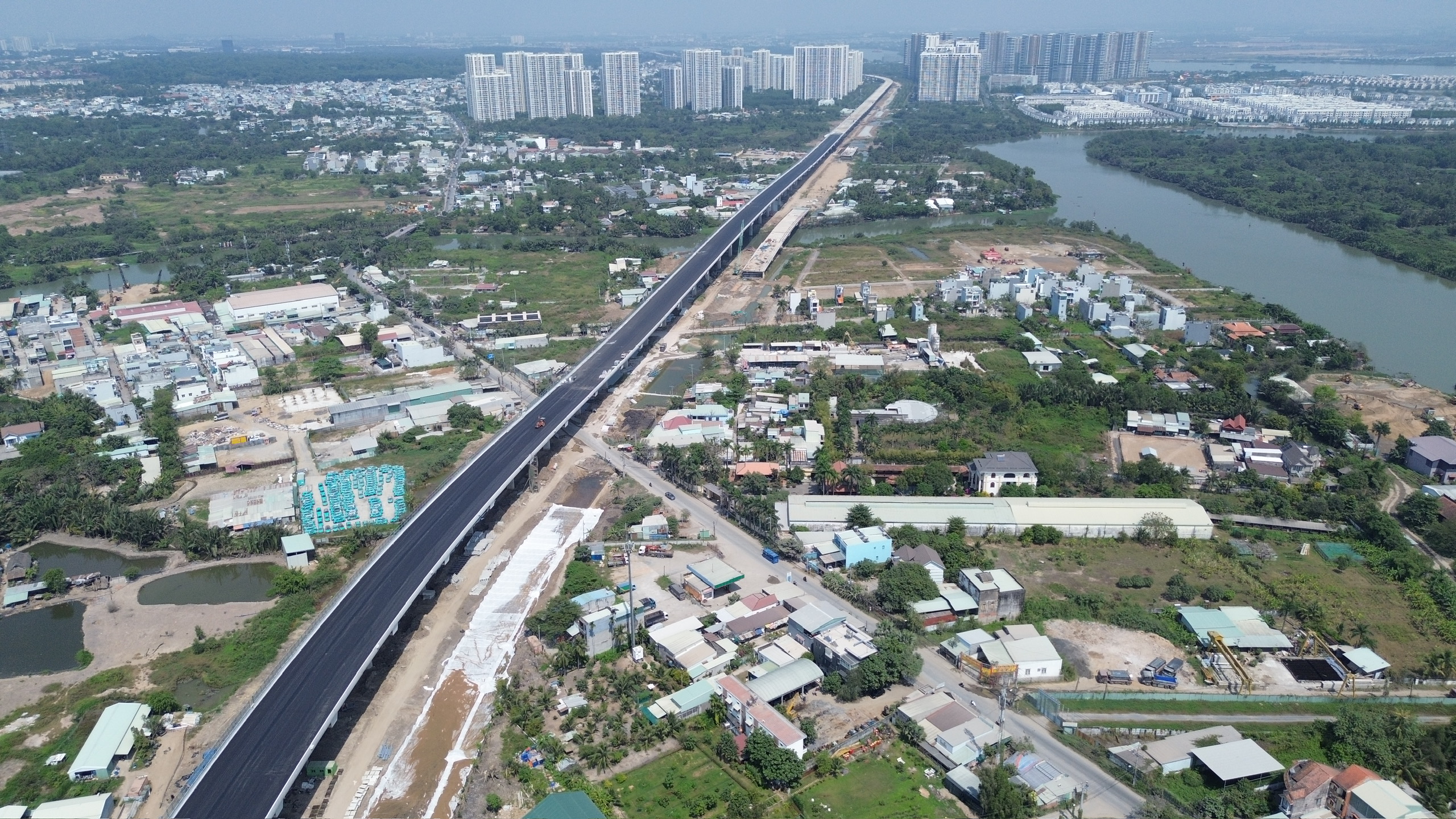 Những c&ocirc;ng tr&igrave;nh mở lối ph&aacute;t triển cho TP.HCM giai đoạn mới- Ảnh 11.