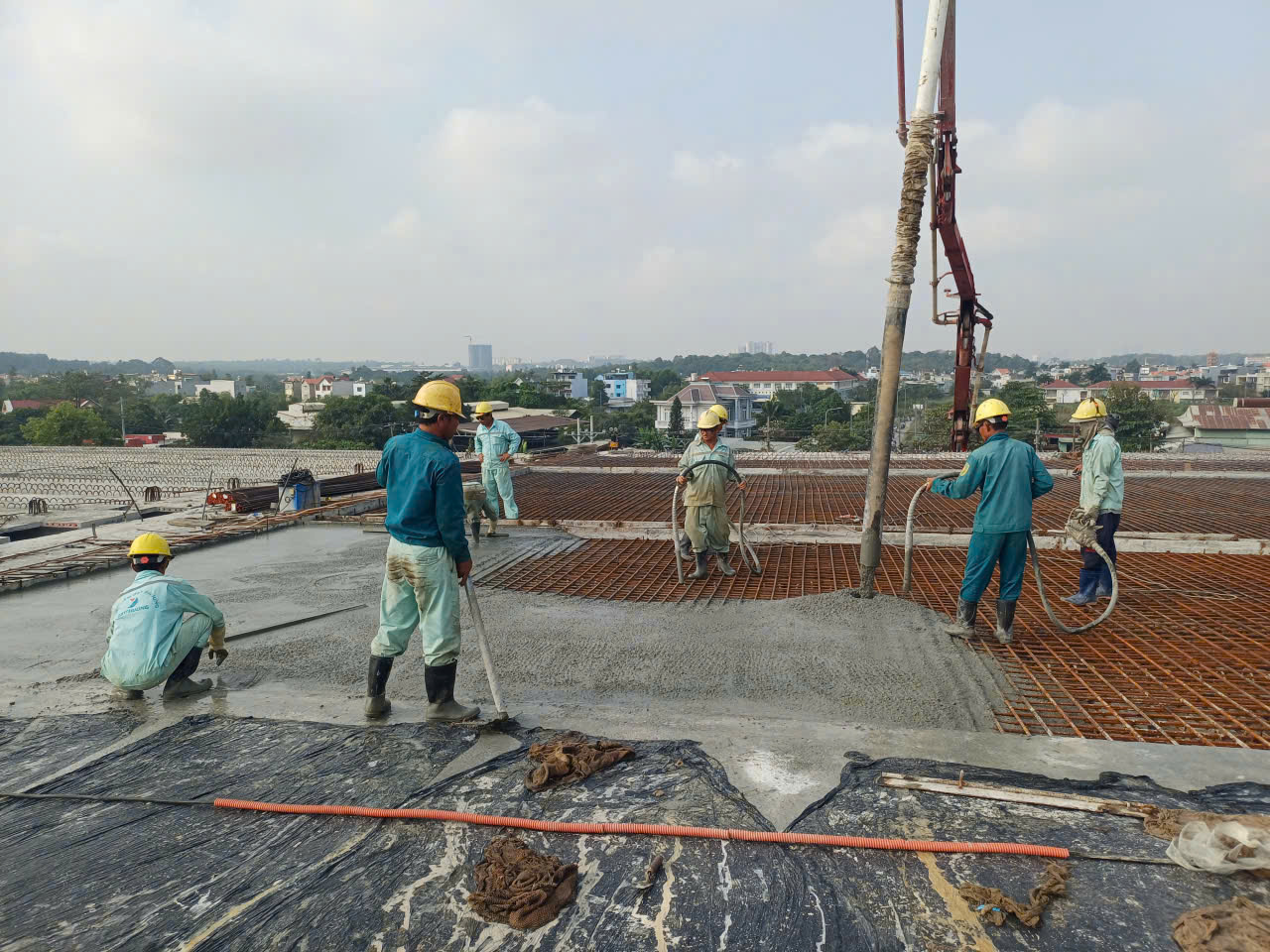 Công nhân bám trụ công trường xuyên Tết, đưa các công trình trọng điểm TP.HCM về đích- Ảnh 4. Công nhân bám trụ công trường xuyên Tết, đưa các công trình trọng điểm TP.HCM về đích- Ảnh 4.