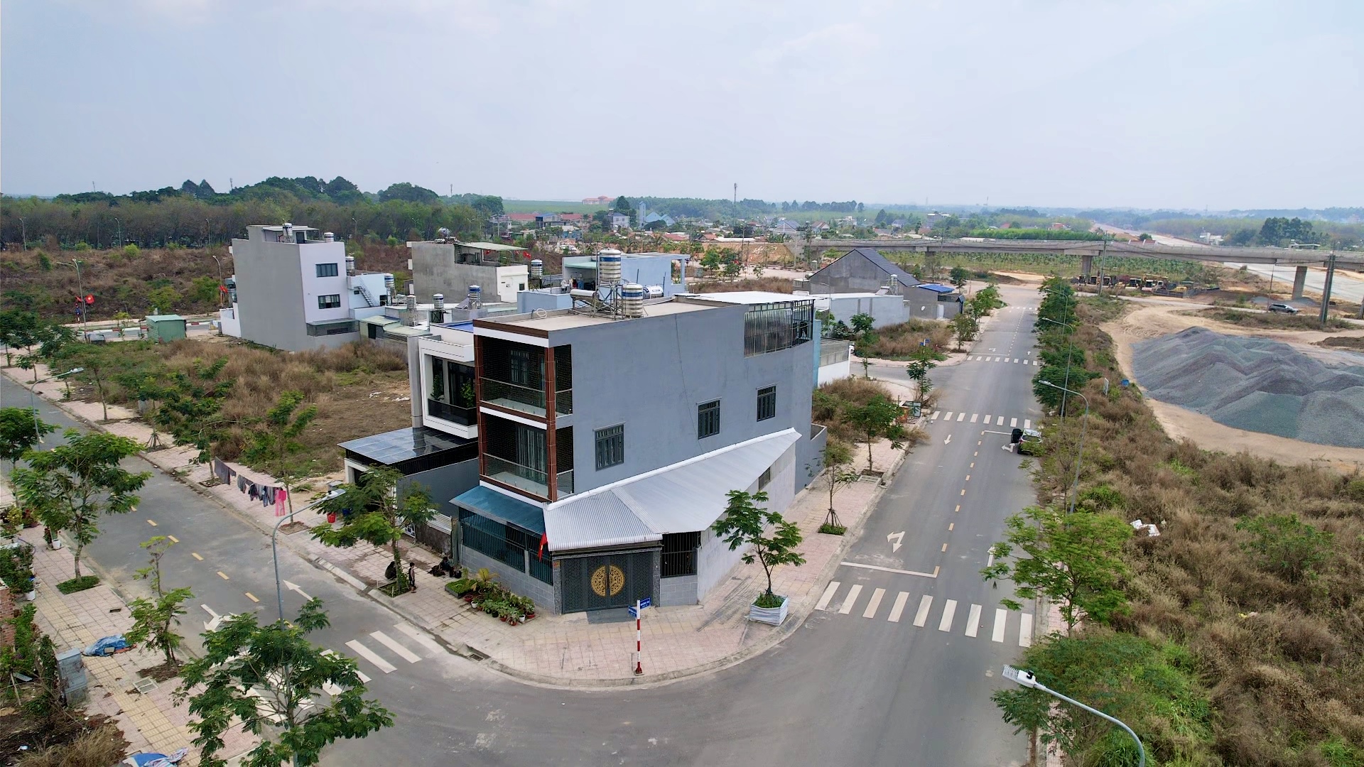 Tết trong ng&ocirc;i nh&agrave; mới khang trang của người d&acirc;n nhường đất l&agrave;m cao tốc qua Đồng Nai- Ảnh 6.