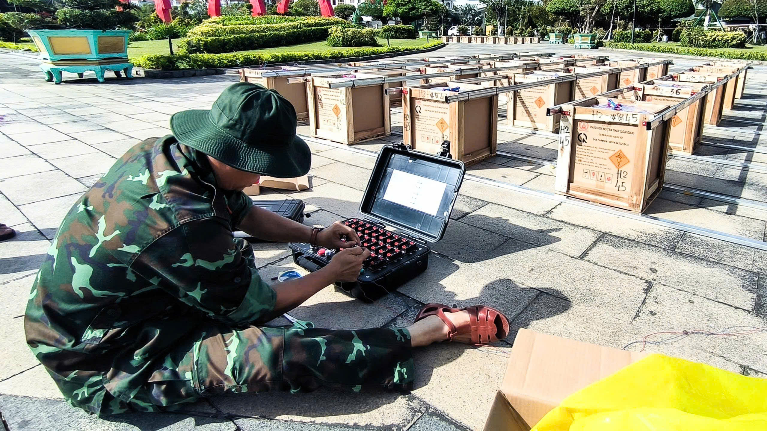 Trận địa ph&aacute;o hoa c&aacute;c tỉnh ph&iacute;a Nam sẵn s&agrave;ng khai hỏa ch&agrave;o năm mới B&iacute;nh Ngọ 2026- Ảnh 16.