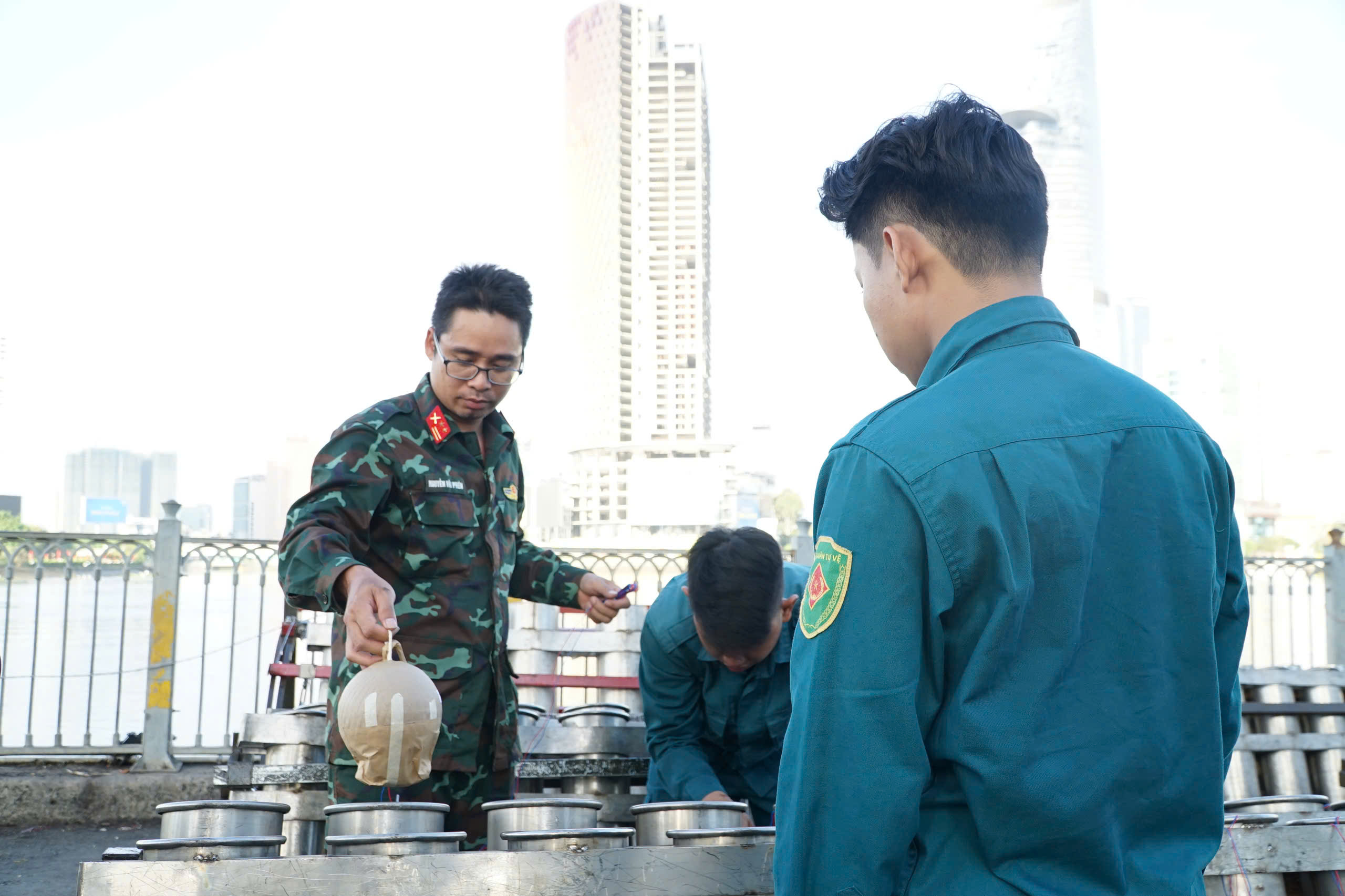 Trận địa ph&aacute;o hoa c&aacute;c tỉnh ph&iacute;a Nam sẵn s&agrave;ng khai hỏa ch&agrave;o năm mới B&iacute;nh Ngọ 2026- Ảnh 6.