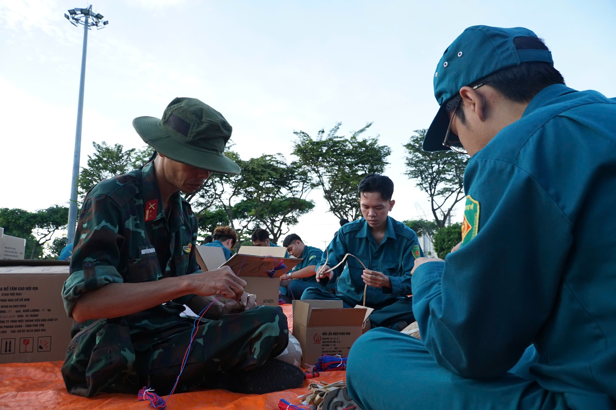 Trận địa ph&aacute;o hoa c&aacute;c tỉnh ph&iacute;a Nam sẵn s&agrave;ng khai hỏa ch&agrave;o năm mới B&iacute;nh Ngọ 2026- Ảnh 2.