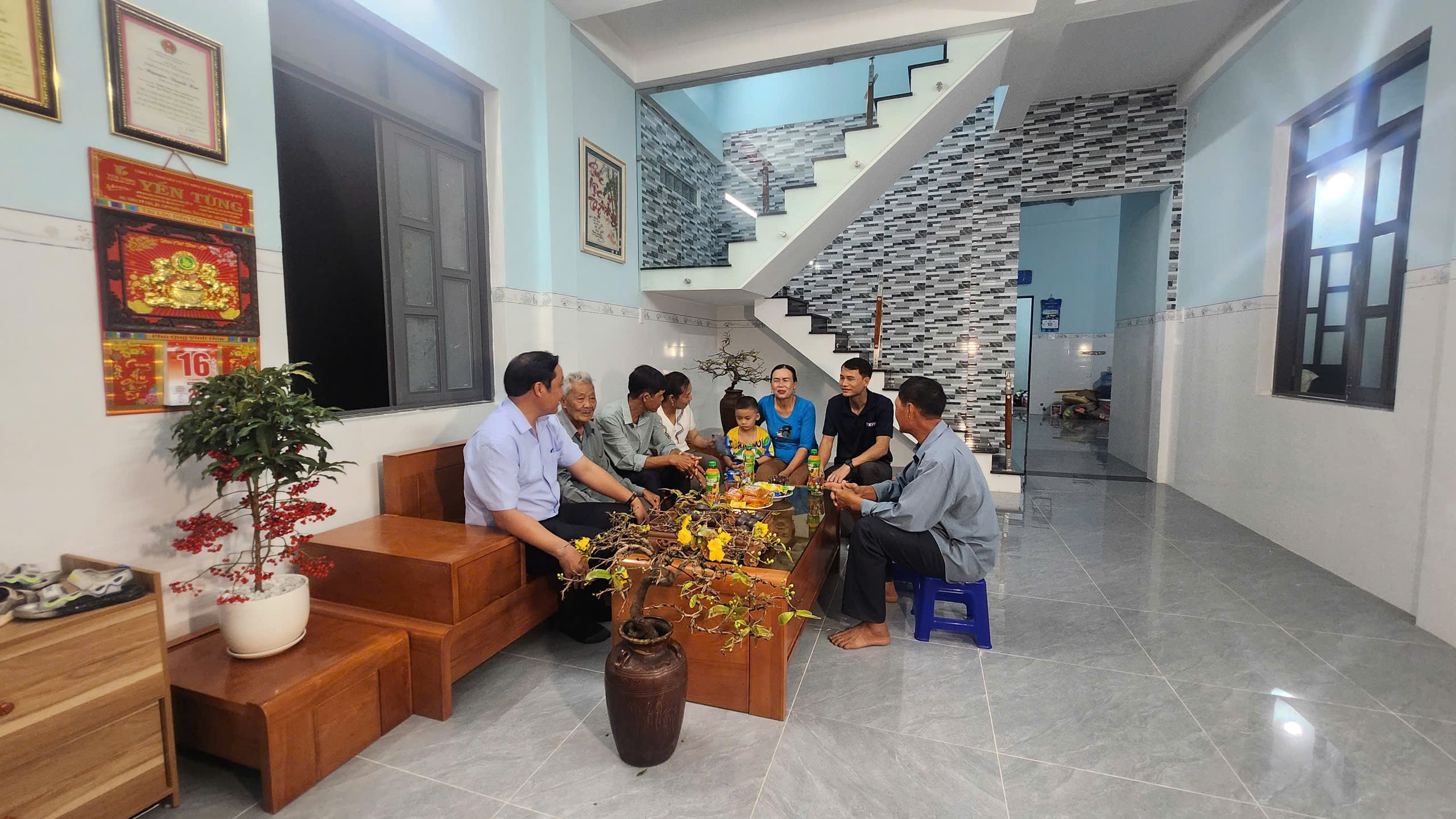 Xu&acirc;n về tr&ecirc;n những m&aacute;i nh&agrave; hồi sinh sau b&atilde;o lũ ở Gia Lai- Ảnh 3.