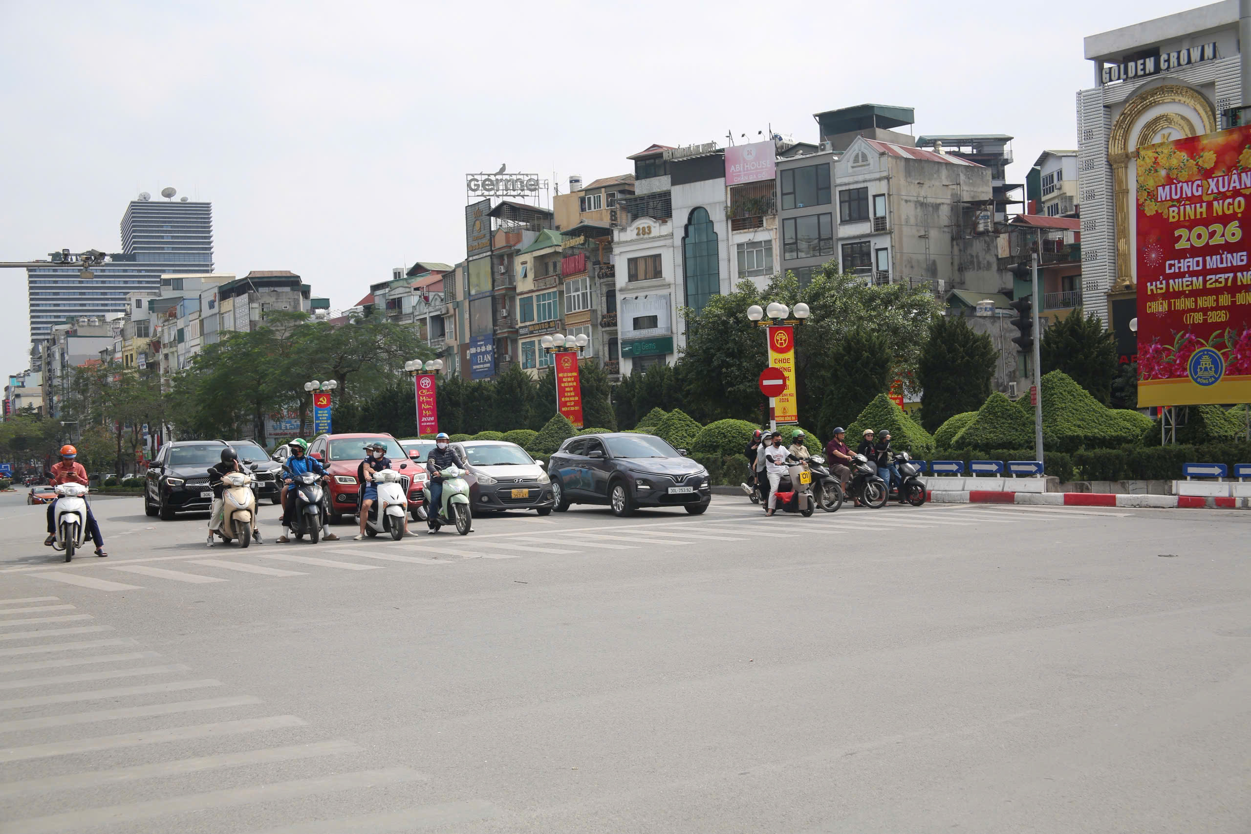 H&agrave; Nội sẵn s&agrave;ng 34 trận địa ph&aacute;o hoa, CSGT khuyến c&aacute;o trước đ&ecirc;m Giao thừa- Ảnh 5.