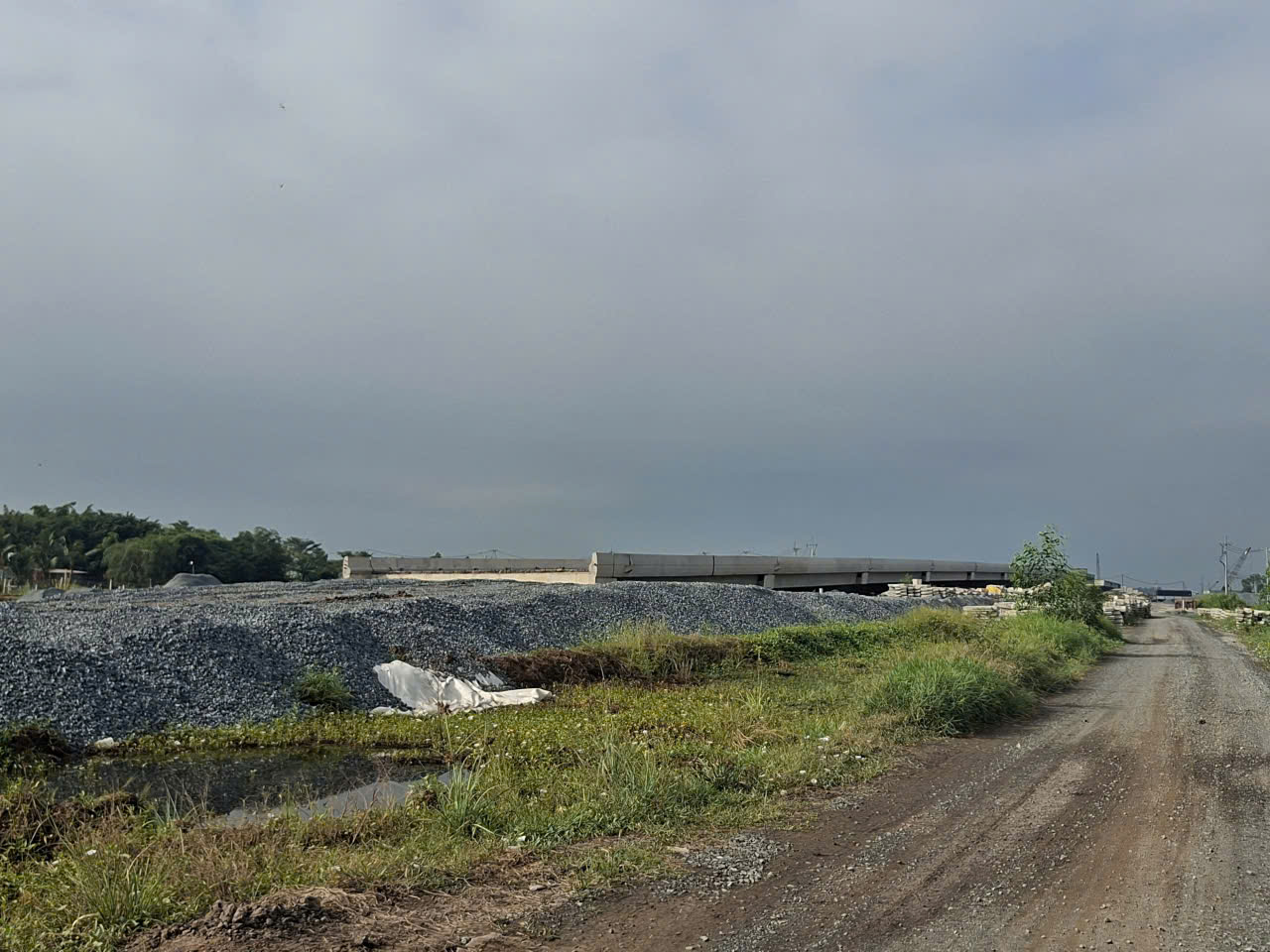 Cận Tết, c&ocirc;ng nh&acirc;n b&aacute;m trụ, thi c&ocirc;ng đường V&agrave;nh đai 3 TP.HCM- Ảnh 8.