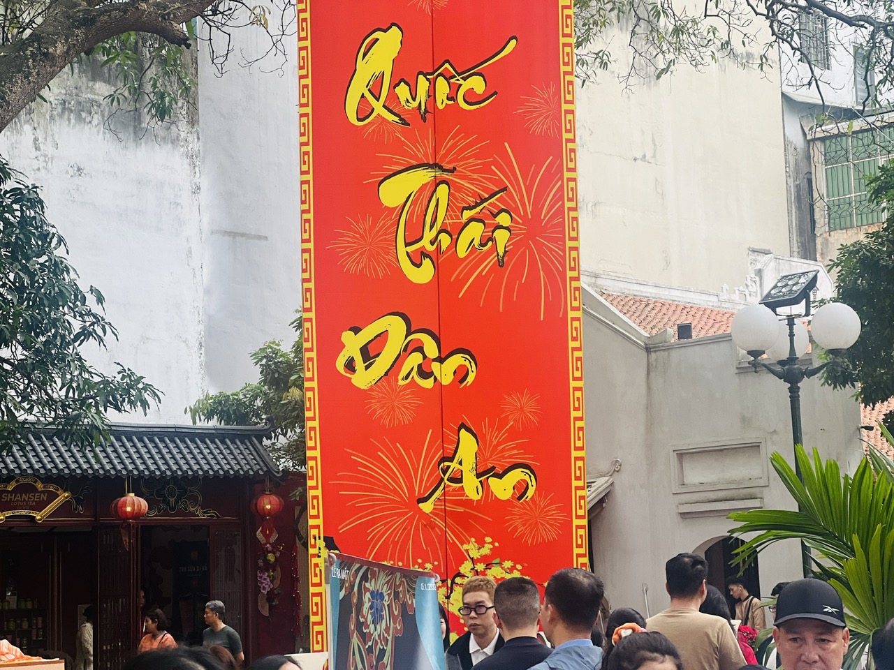 H&agrave; Nội: Người d&acirc;n nườm nượp đi lễ đầu năm- Ảnh 19.