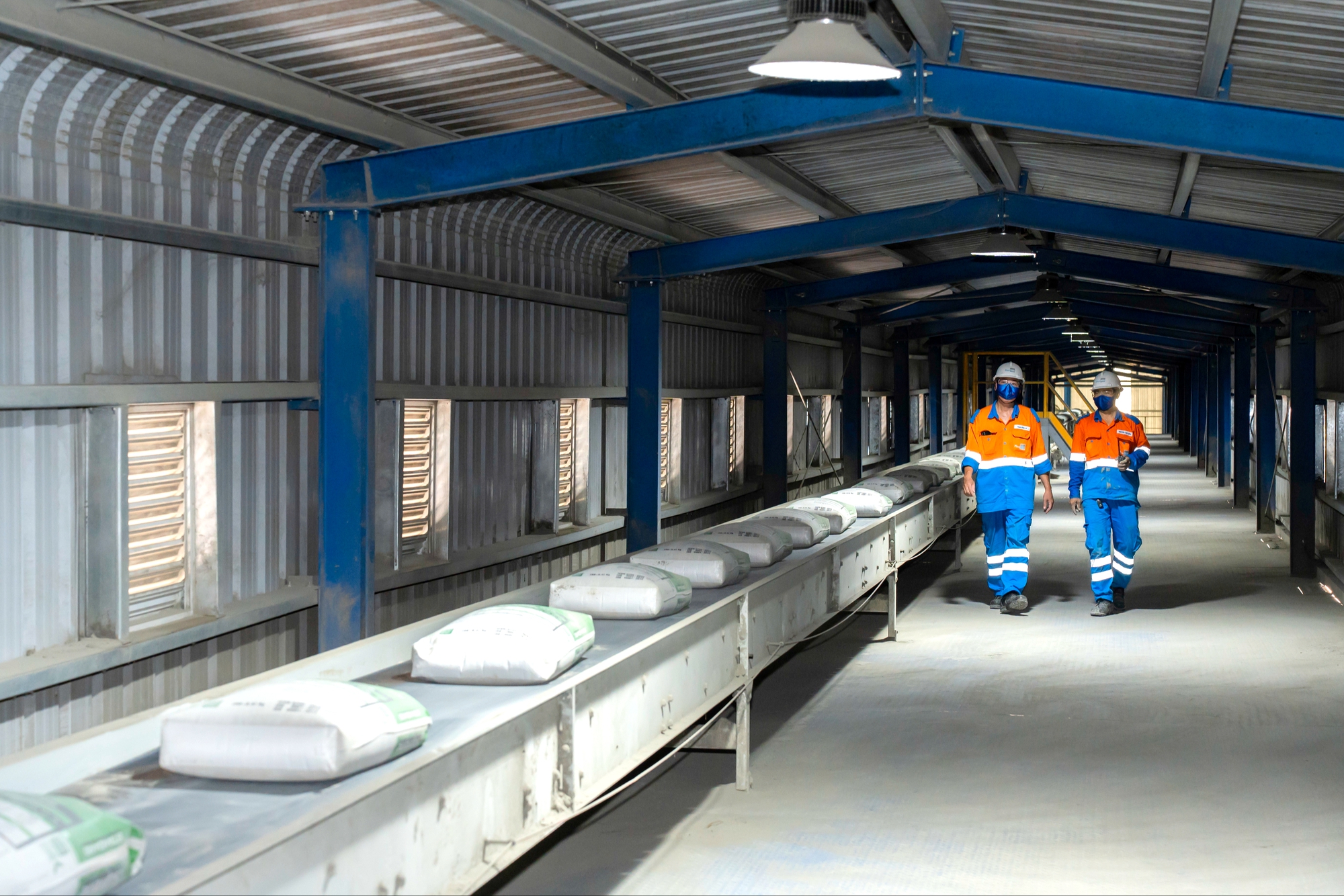 Chuyển đổi số l&agrave; chiến lược d&agrave;i hạn, cốt l&otilde;i của ng&agrave;nh xi măng- Ảnh 1.