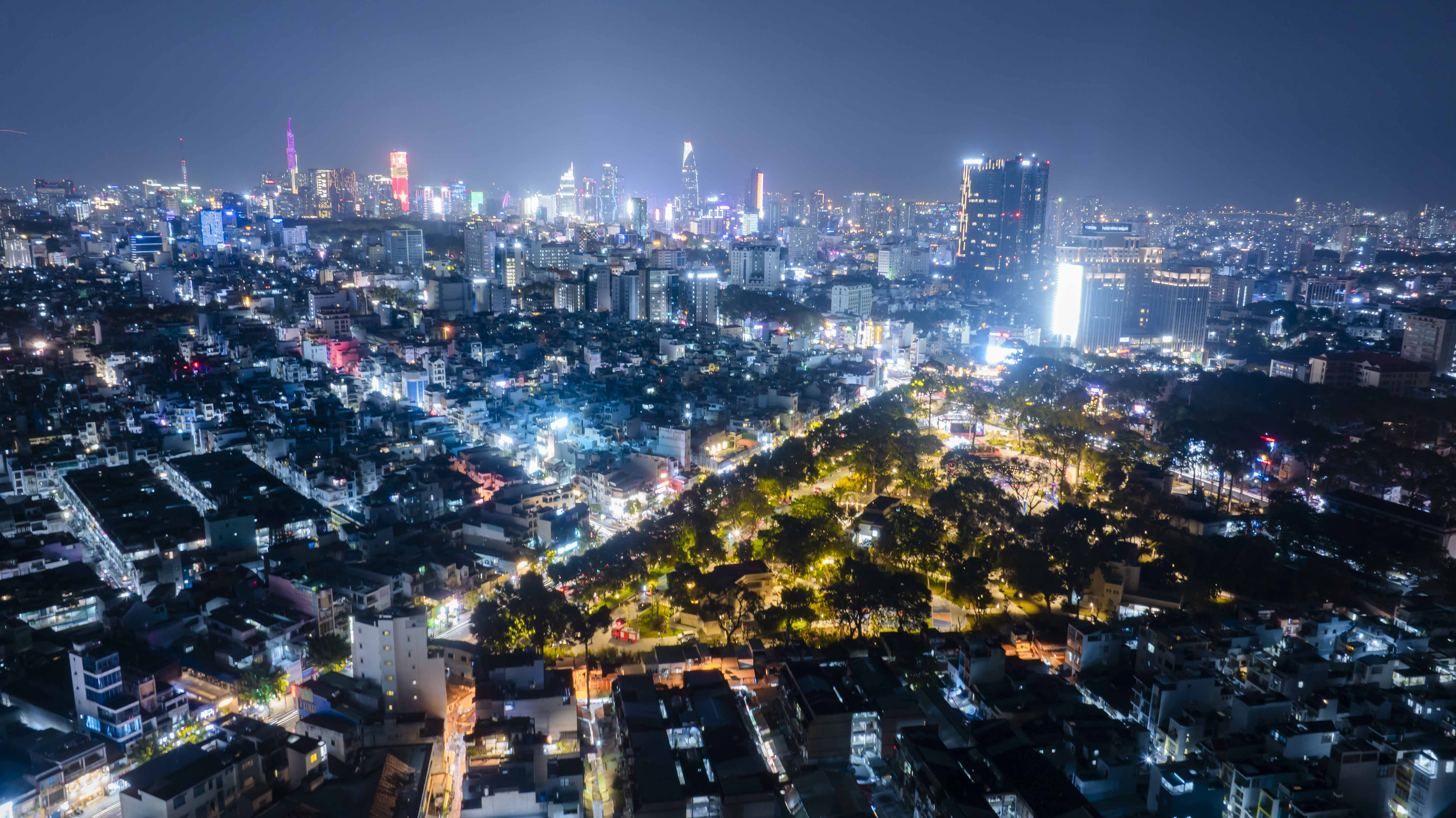 Nhiều khu đất v&agrave;ng tại TP.HCM chuyển diện mạo từ "r&agrave;o t&ocirc;n" sang c&ocirc;ng vi&ecirc;n- Ảnh 1.
