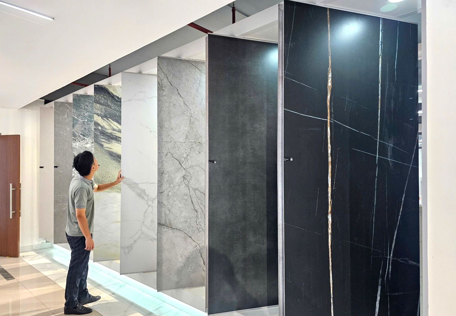 Vì sao doanh nghiệp vật liệu xây dựng cần chủ động dán nhãn năng lượng?- Ảnh 1. E:\Hình ảnh tư liệu\Ảnh tư liệu\Ảnh VLXD\Vật liệu xây dựng\z6761096432963_f0a7da6ea87faa7dd8eb83207ba401a2.jpg