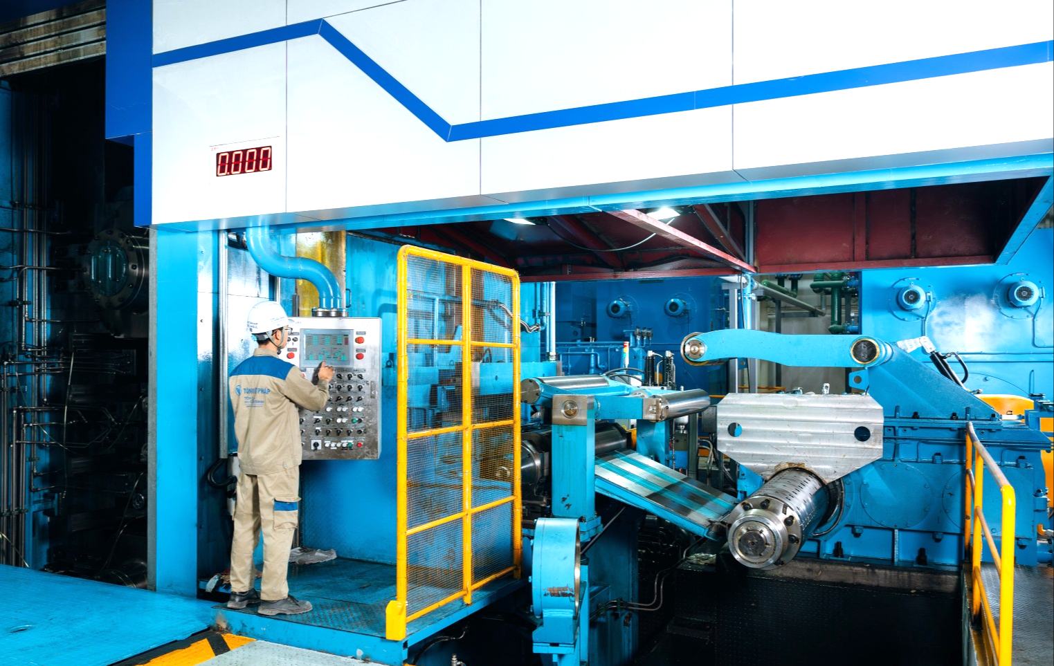 Vì sao doanh nghiệp vật liệu xây dựng cần chủ động dán nhãn năng lượng?- Ảnh 2. E:\Hình ảnh tư liệu\Ảnh tư liệu\Ảnh VLXD\Tôn Việt Pháp\z7503875740354_ec514506c222796be419d1d47987fa06.jpg