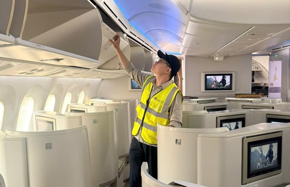 Bầu trời b&igrave;nh y&ecirc;n từ những ca trực xuy&ecirc;n Tết- Ảnh 2.