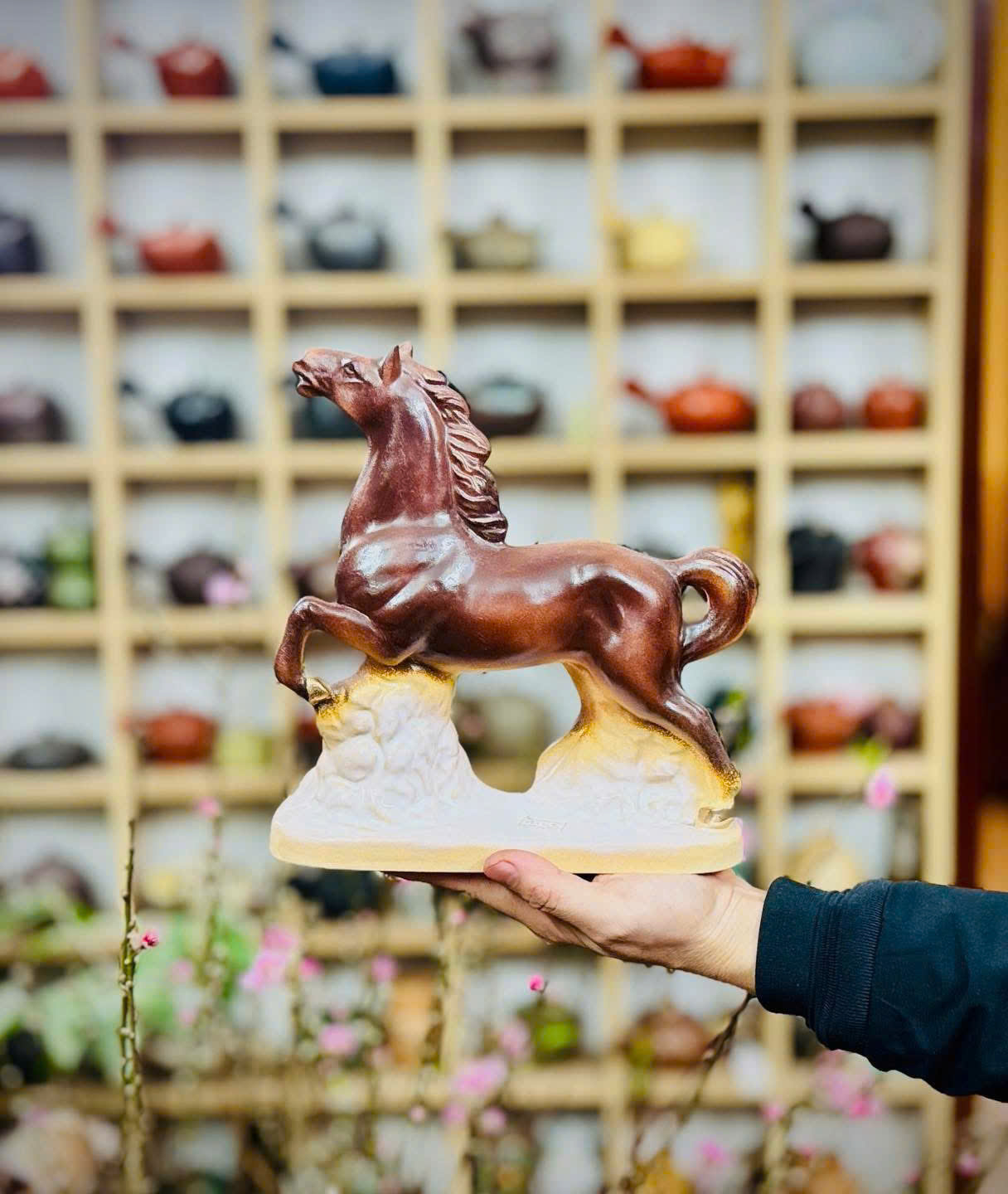 Quà tặng linh vật ngựa 2026 dẫn dắt xu hướng thị trường năm mới- Ảnh 2. Quà tặng linh vật ngựa 2026 dẫn dắt xu hướng thị trường năm mới- Ảnh 2.