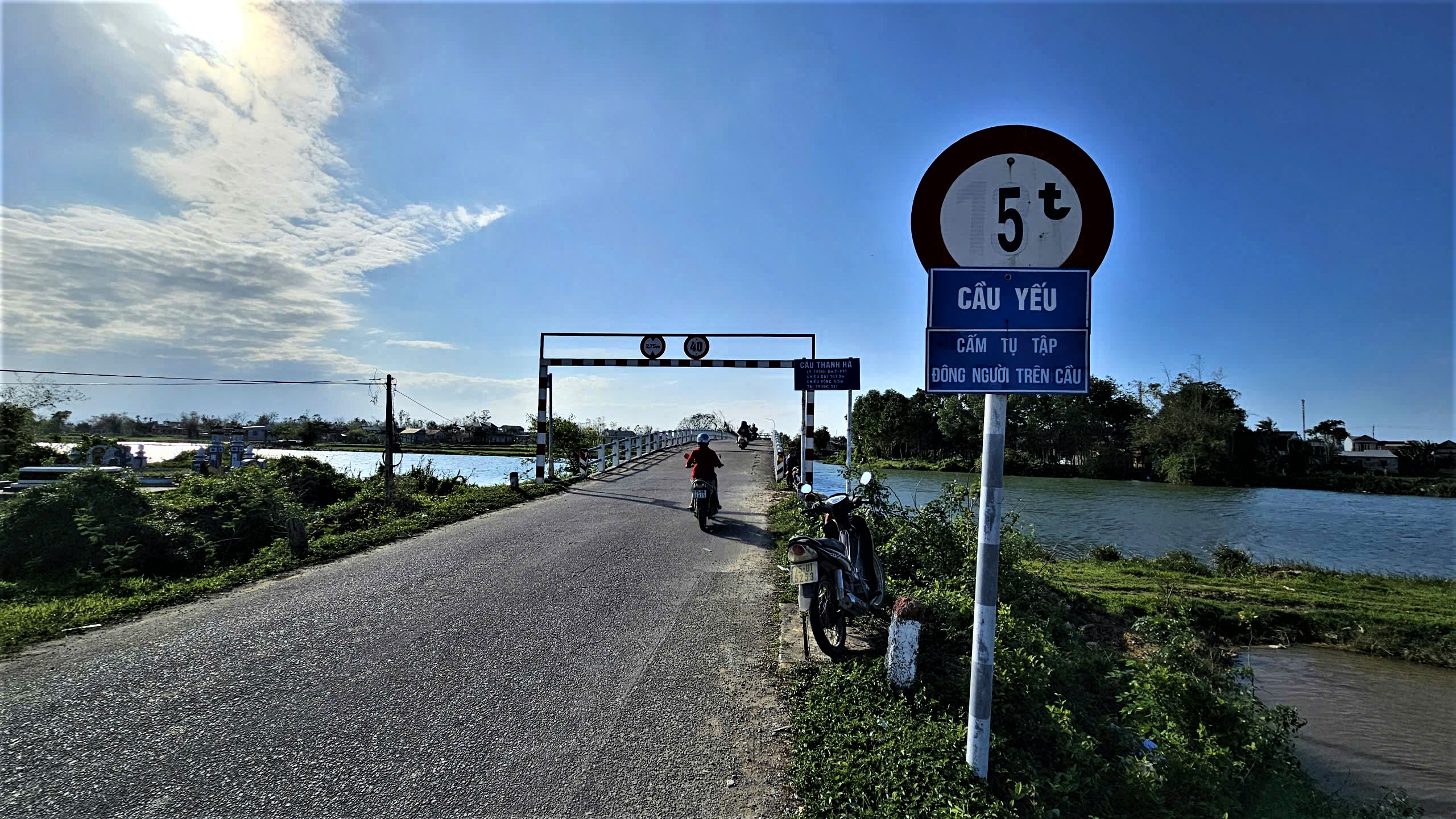 Huế: Cầu tr&ecirc;n tỉnh lộ 4 sụt l&uacute;n mố trụ, xuống cấp nghi&ecirc;m trọng- Ảnh 17.