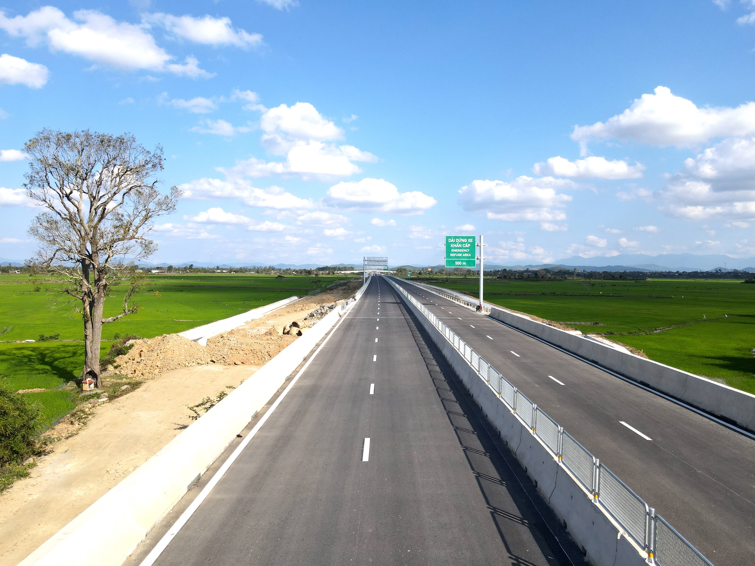 Cao tốc Kh&aacute;nh H&ograve;a - Bu&ocirc;n Ma Thuột kết nối rừng - biển sắp đưa v&agrave;o khai th&aacute;c- Ảnh 2.