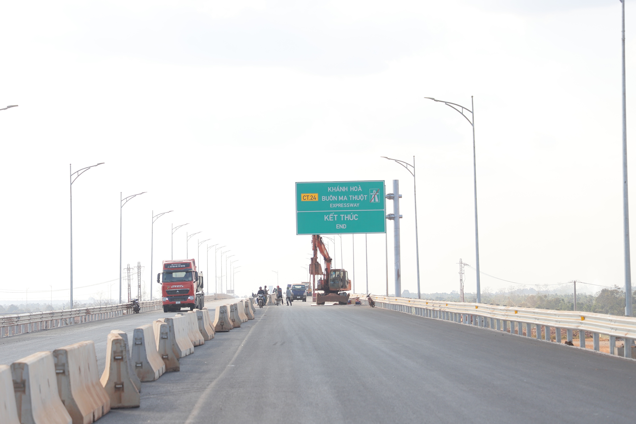 Cao tốc Kh&aacute;nh H&ograve;a - Bu&ocirc;n Ma Thuột kết nối rừng - biển sắp đưa v&agrave;o khai th&aacute;c- Ảnh 14.
