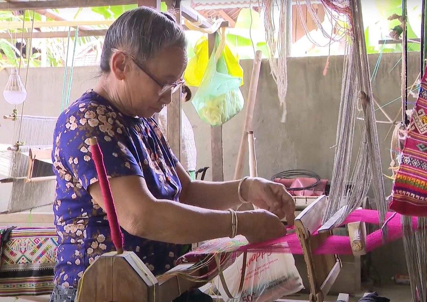 M&ugrave;a xu&acirc;n mới tr&ecirc;n những bản l&agrave;ng bi&ecirc;n cương Nghệ An- Ảnh 3.