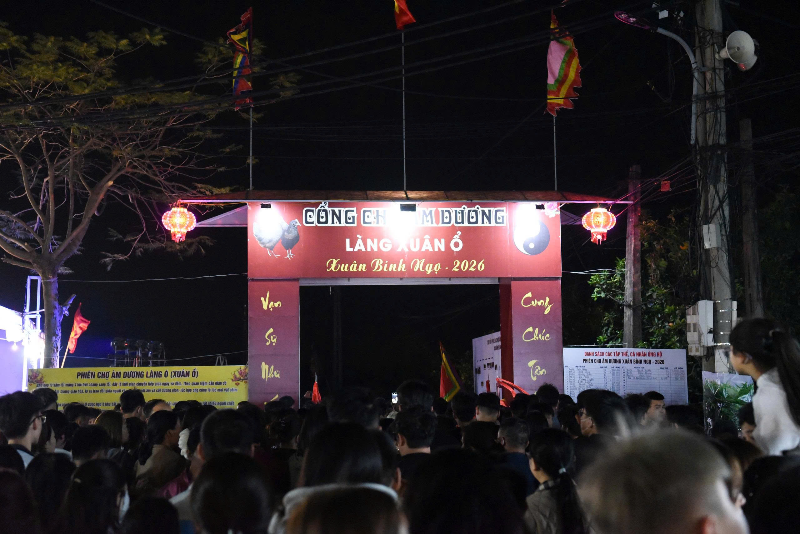 C&oacute; g&igrave; b&ecirc;n trong chợ &Acirc;m Dương, mỗi năm họp một phi&ecirc;n ở Bắc Ninh?- Ảnh 14.