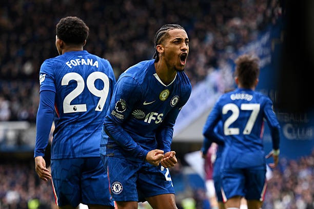 Bị Burnley cầm h&ograve;a, Chelsea lỡ cơ hội bứt ph&aacute; Top 4 Ngoại hạng Anh- Ảnh 1.