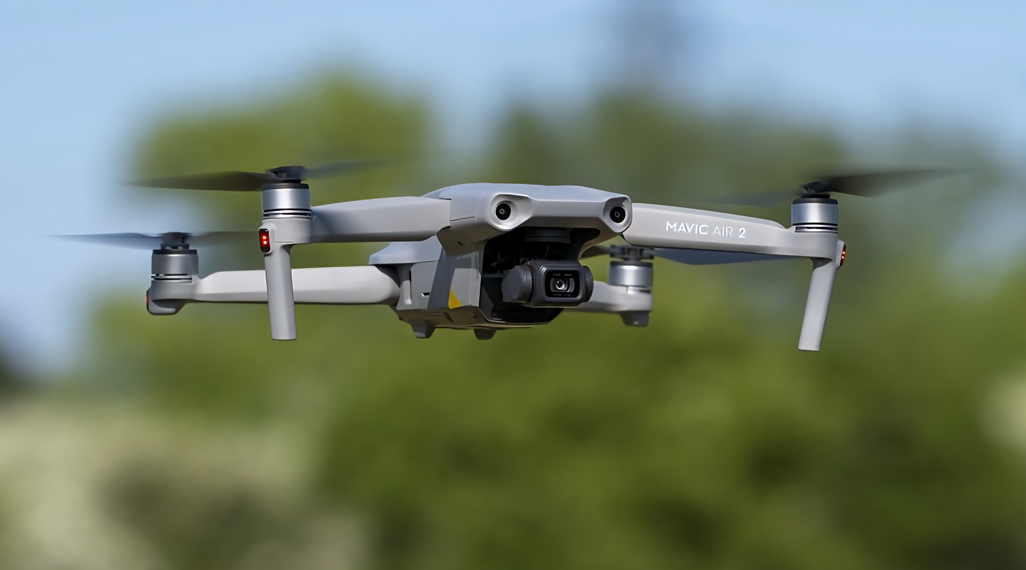 Nhiều chuyến bay bị ảnh hưởng do flycam hoạt động tr&aacute;i ph&eacute;p gần s&acirc;n bay Đ&agrave; Nẵng- Ảnh 1.
